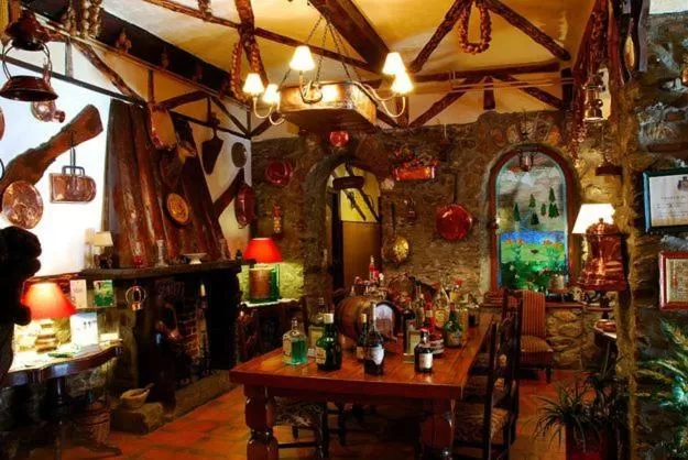 Restaurant/places to eat in Hotel La Bonne Auberge