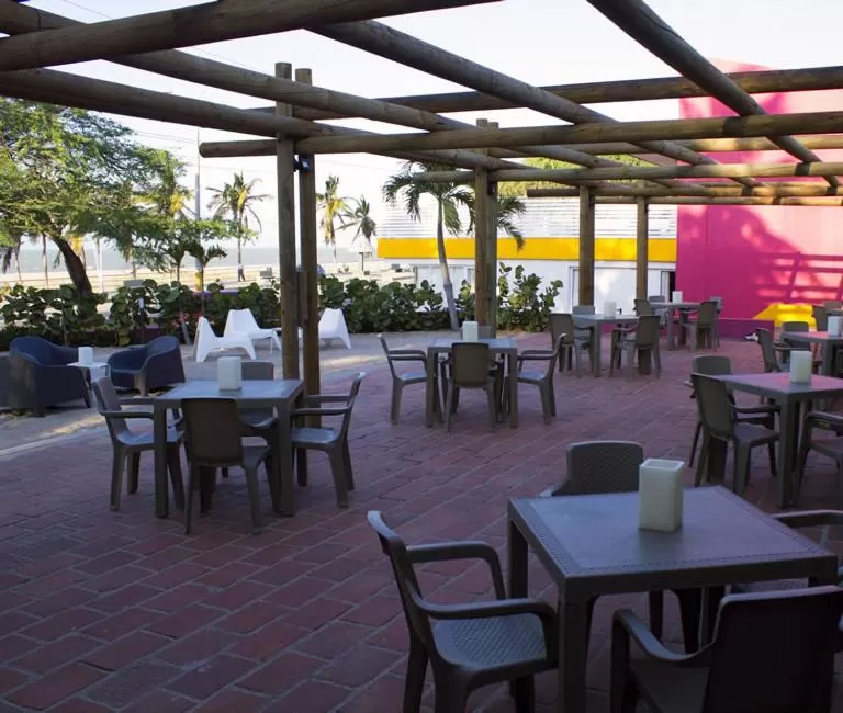 Patio, Restaurant/Places to Eat in Hotel Gimaura