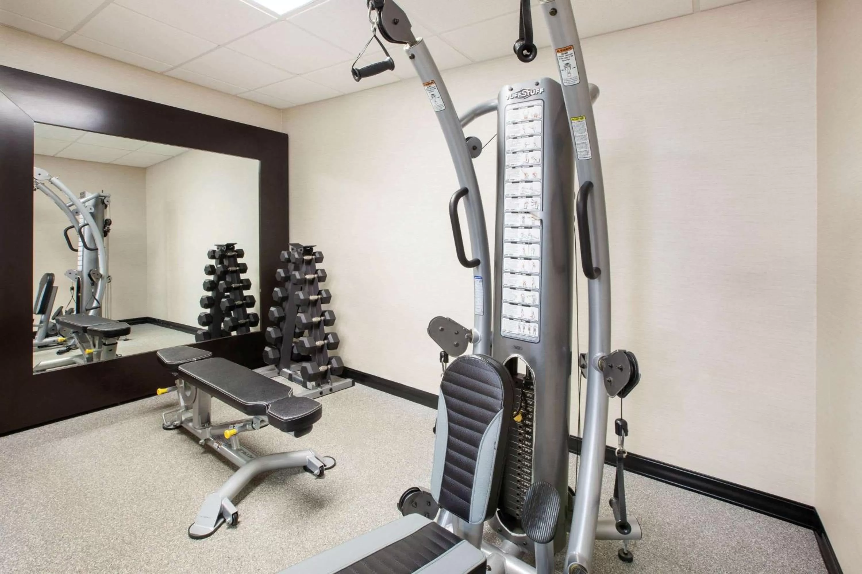 Fitness centre/facilities in La Quinta by Wyndham Cincinnati Airport Florence