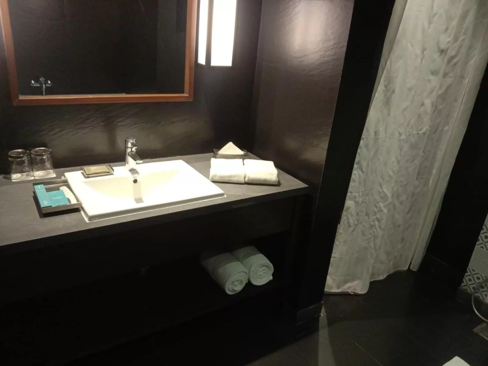 Bathroom in Country Inn & Suites by Radisson Chandigarh Zirakpur