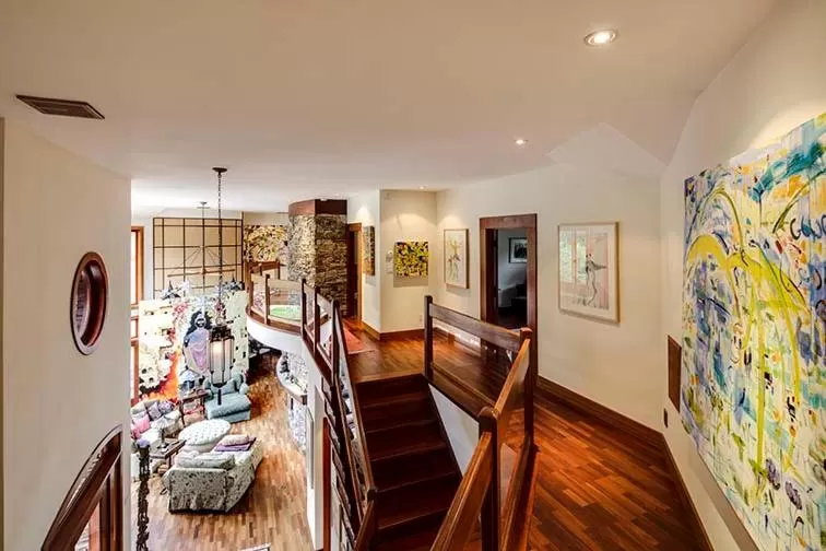 Living room, Bed in East Hampton Art House Bed and Breakfast