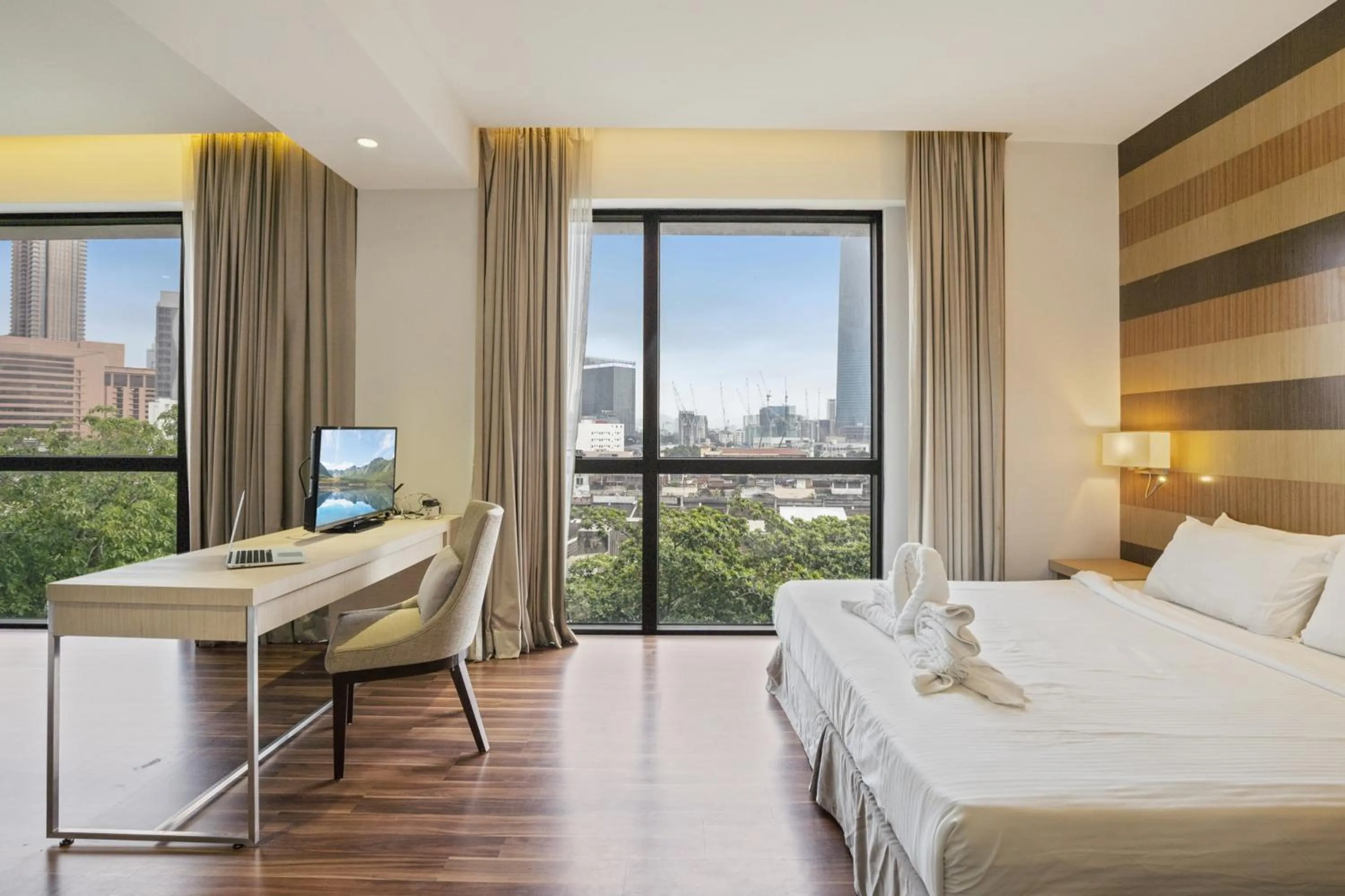 Bed in Greystone D' Majestic Place