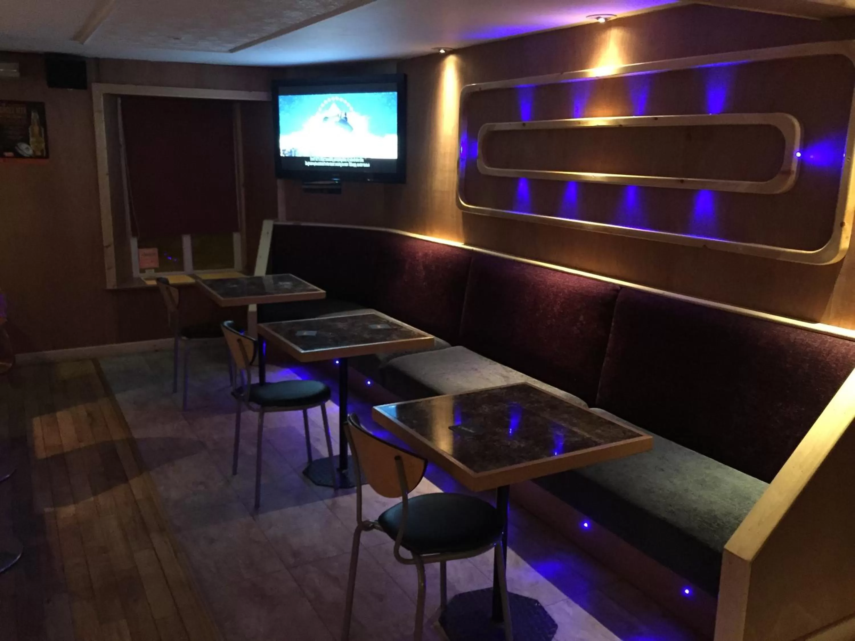 Lounge or bar in Nithsdale Hotel
