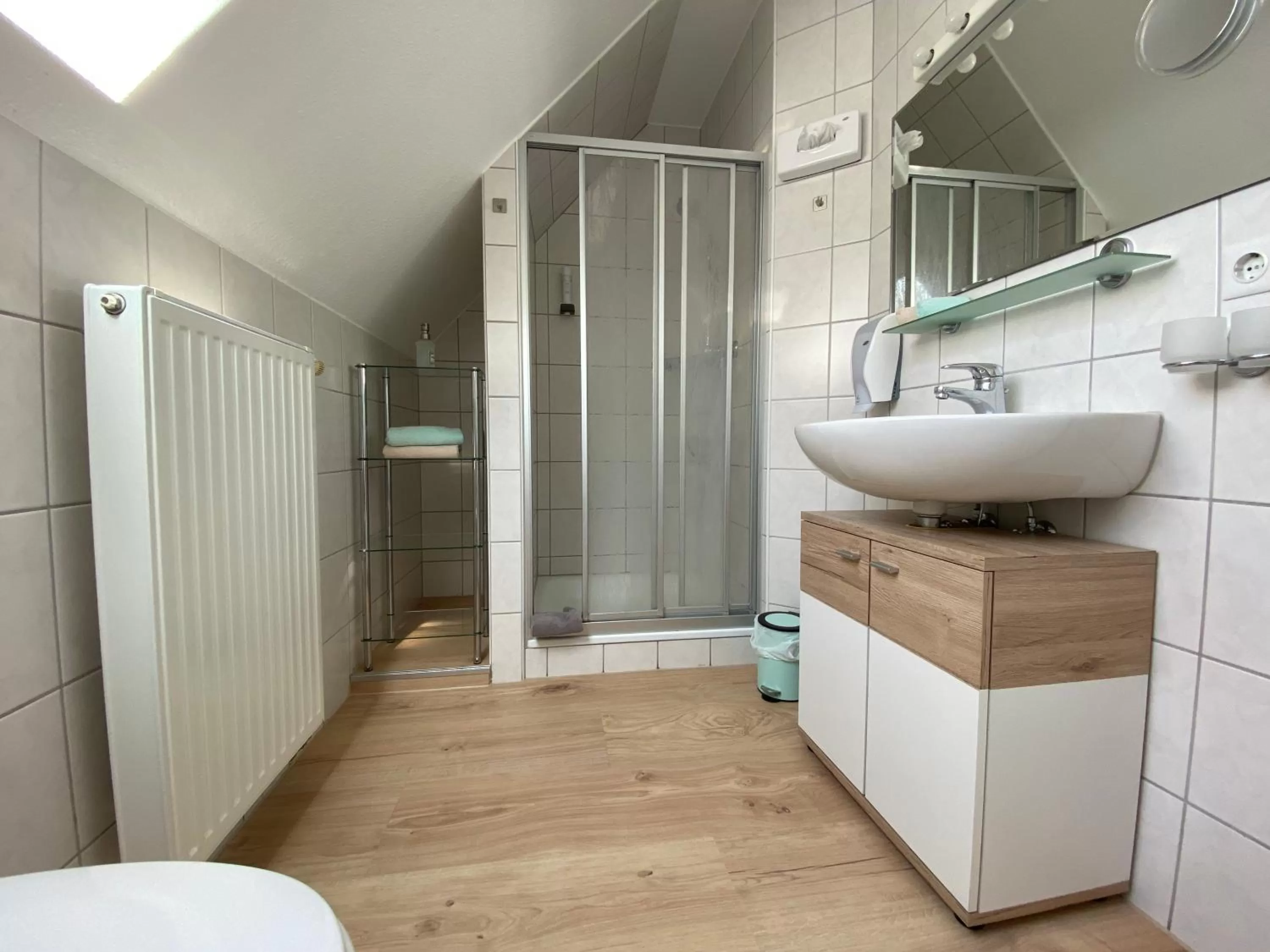 Shower in Hotel zur Bever