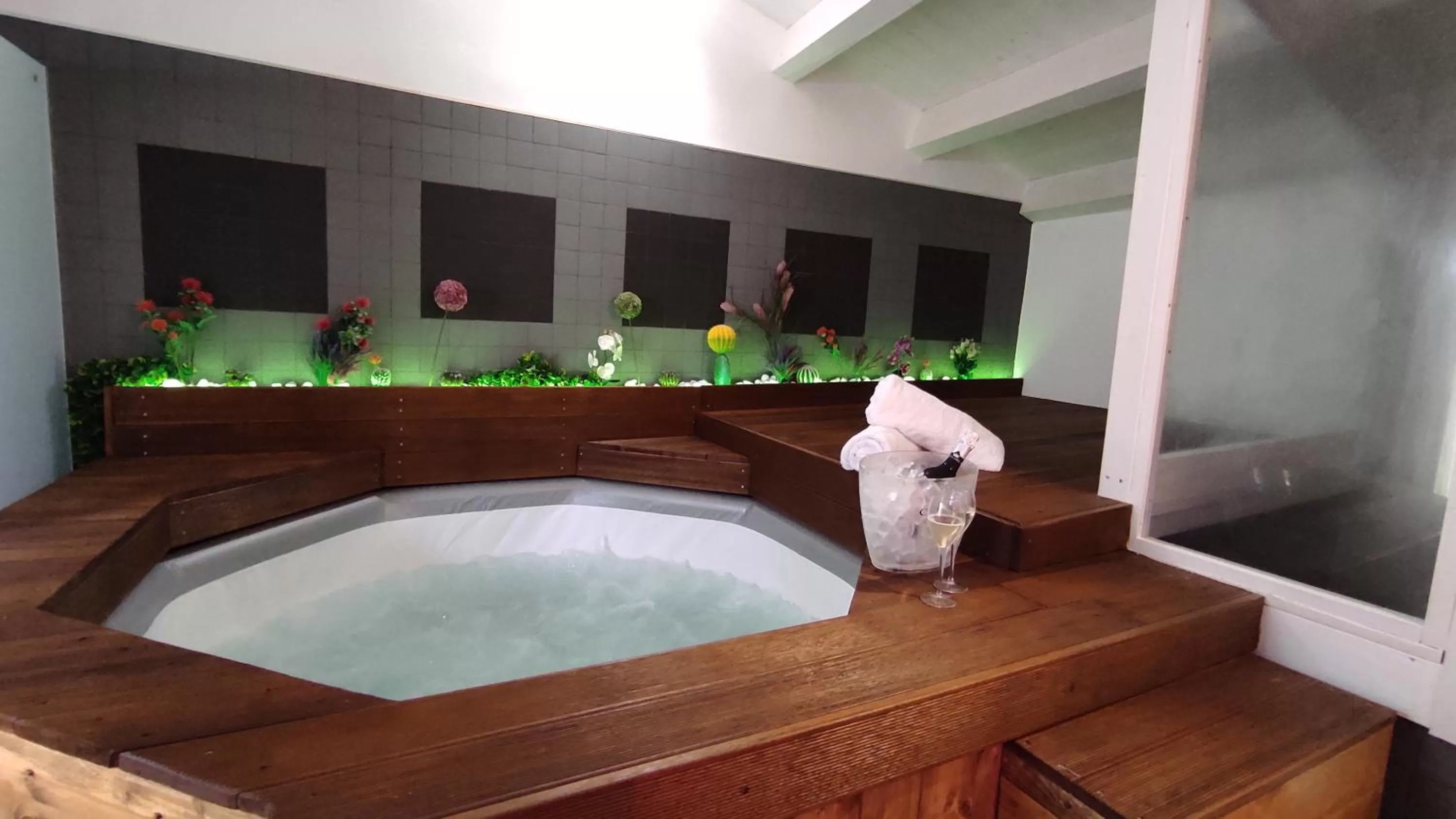 Hot Tub in ''B&B Santa Rita Corato fitta camere''