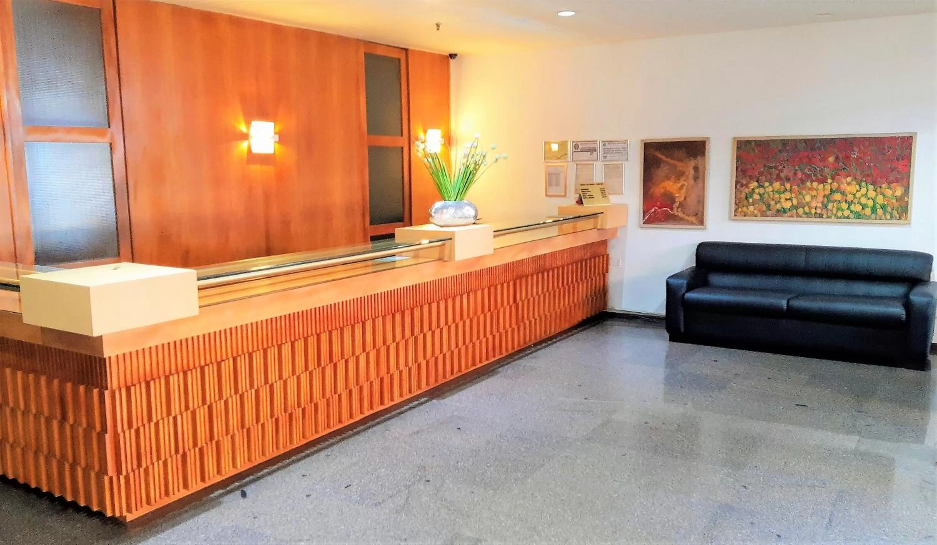 Lobby/Reception in Cardum Hotel