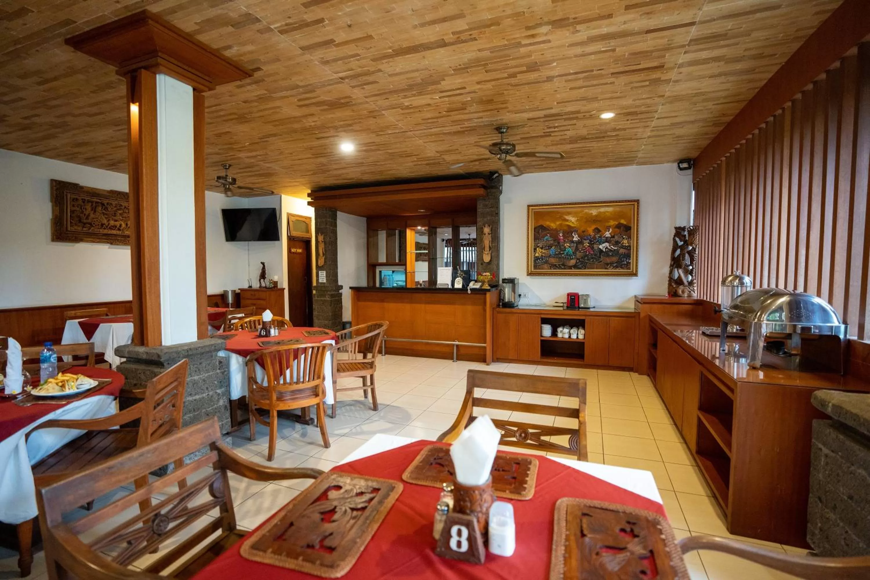 Restaurant/places to eat in Hotel Sinar Bali Legian