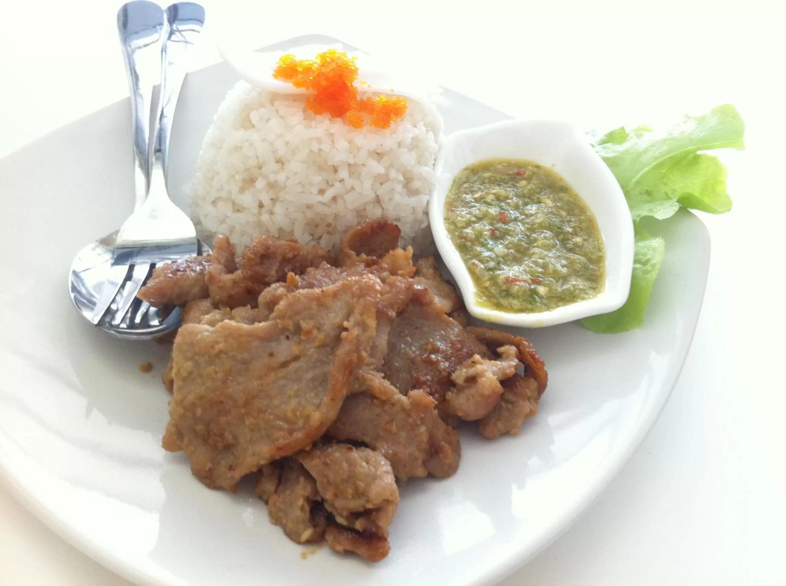 Food and drinks in Huan Kawin Est.58 Lanna Home & Collection