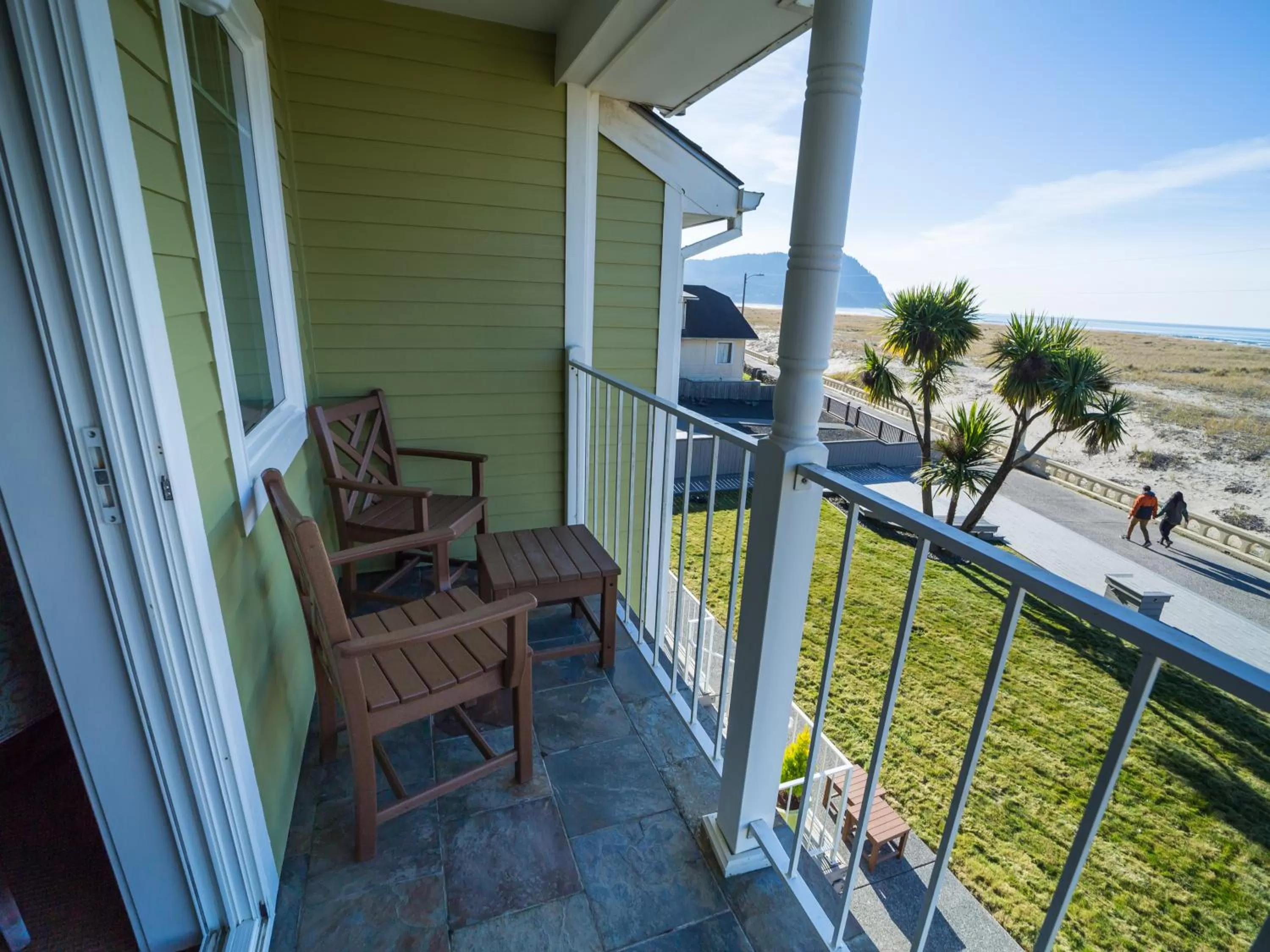 Property building in Inn of the Four Winds Seaside Oceanfront