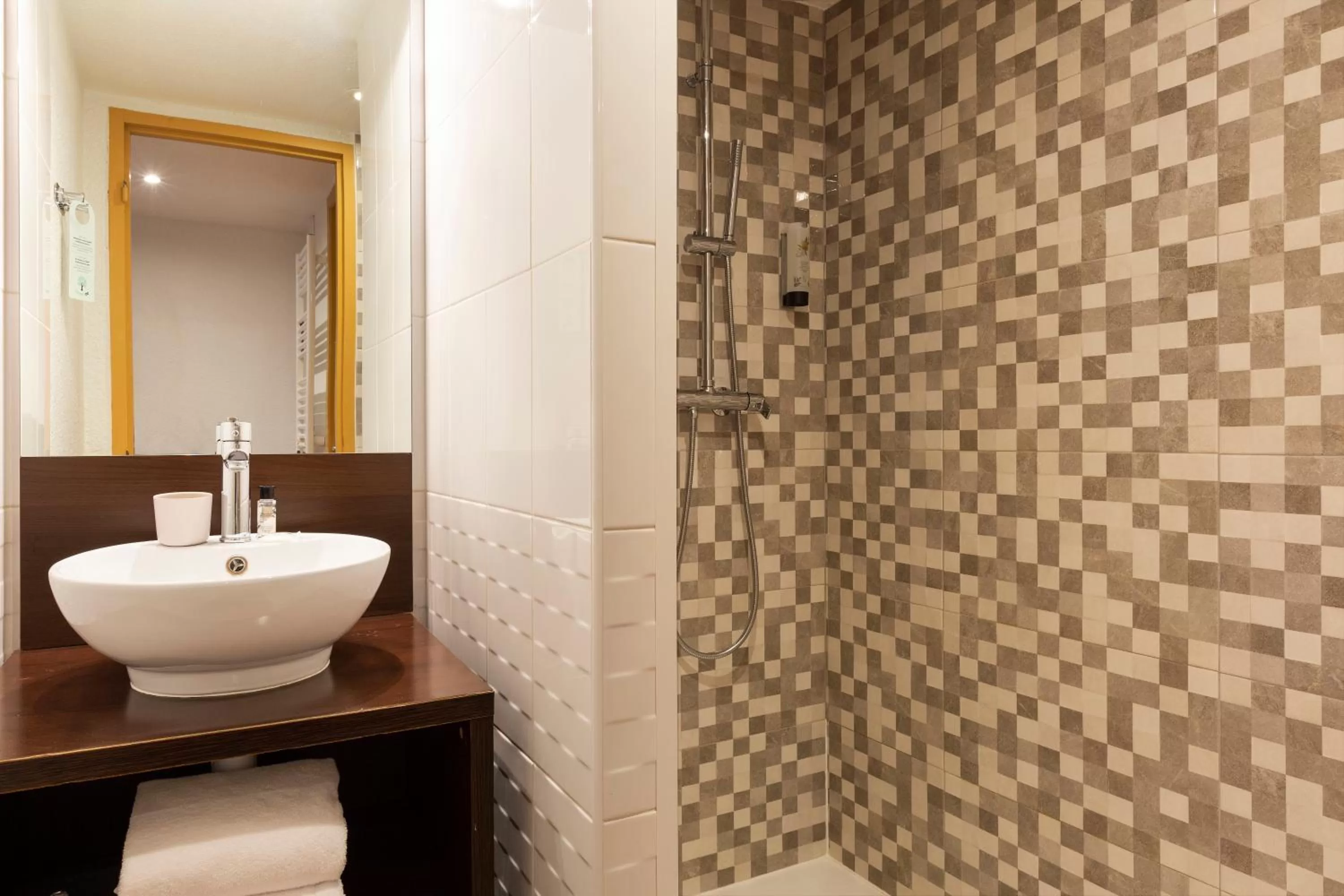 Bathroom in SOWELL HOTELS Mont Blanc et SPA