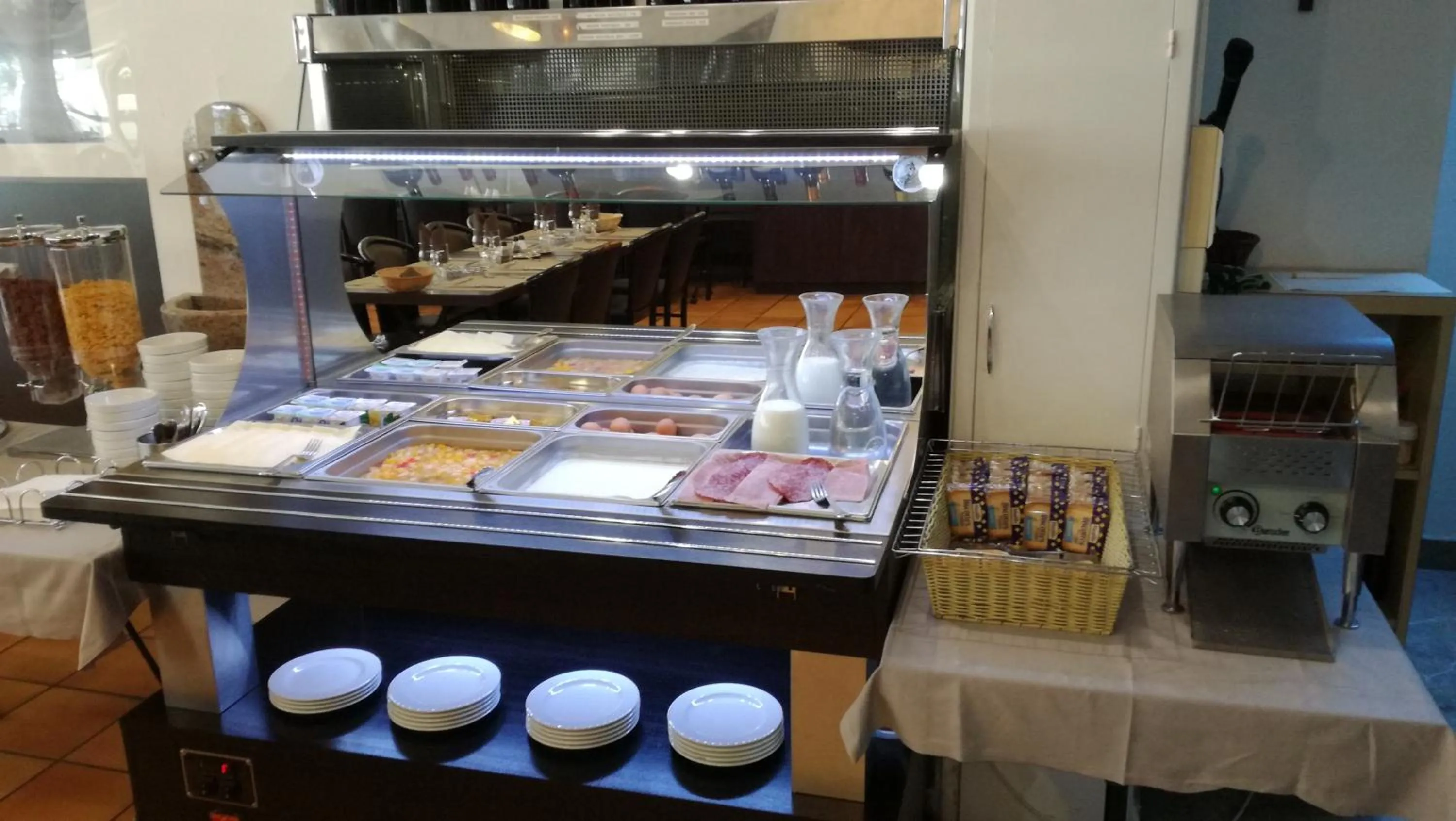 Buffet breakfast in Adonis Lourdes - Notre Dame de la Sarte