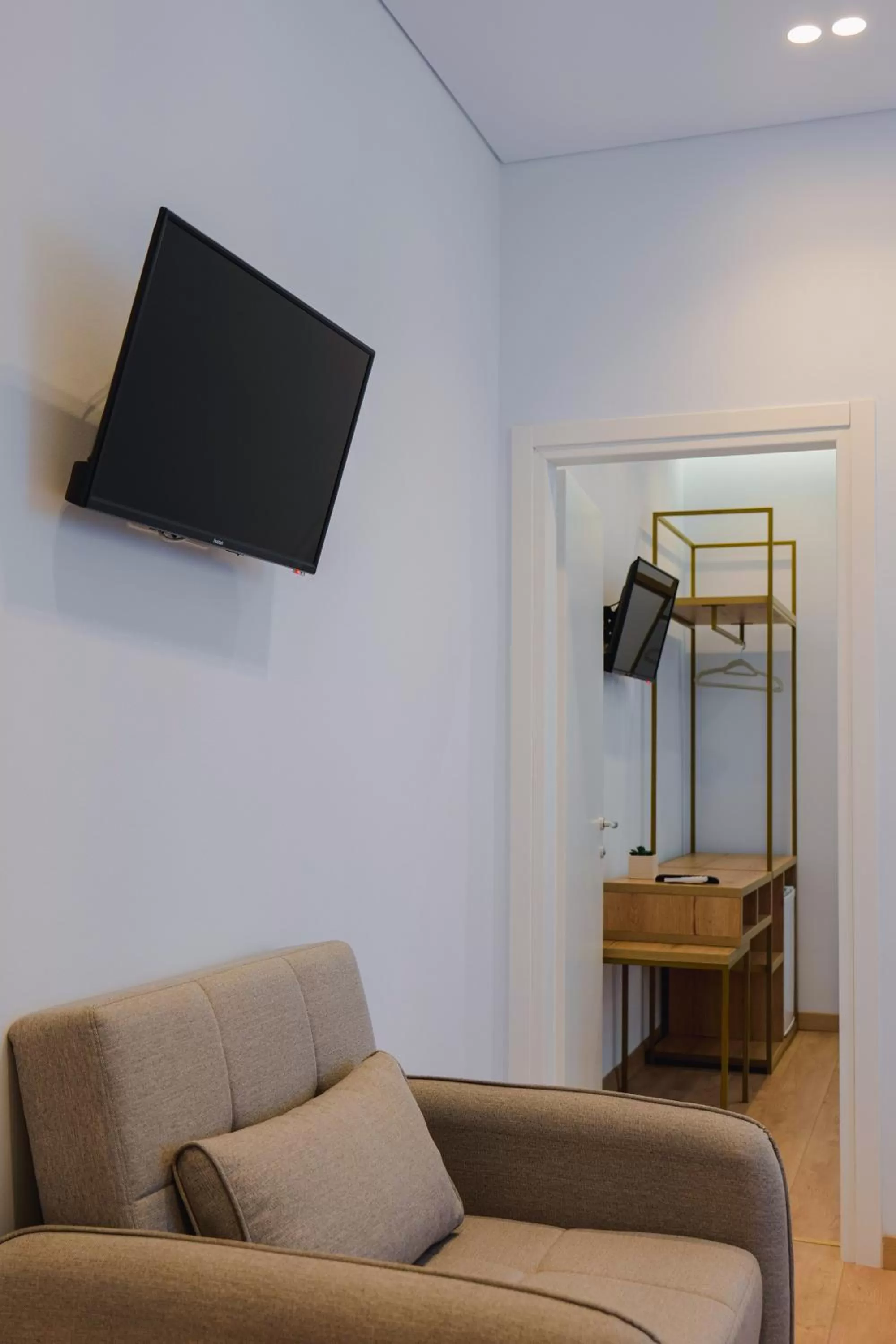 Living room, TV/Entertainment Center in Otto Hotel