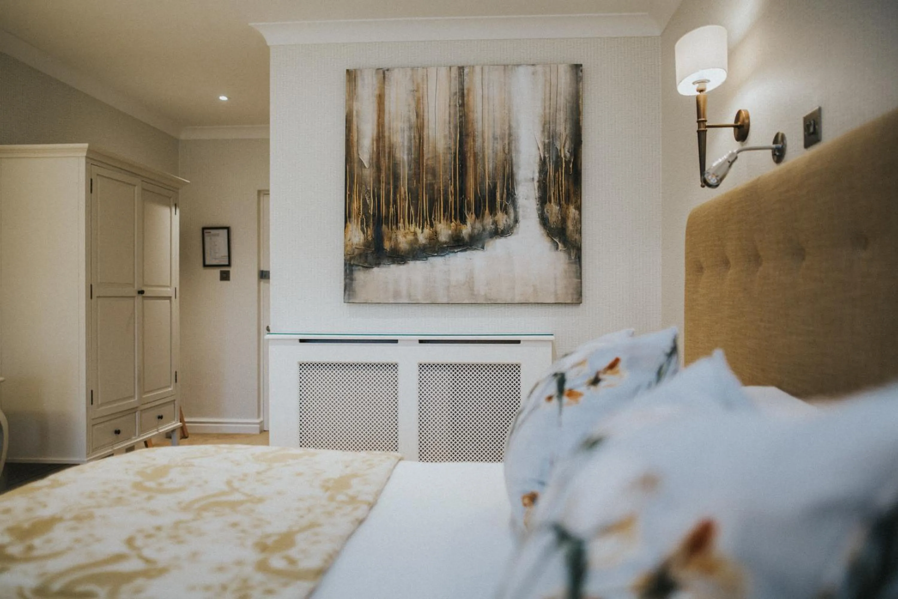 Bedroom, Bed in Cragwood Country House Hotel