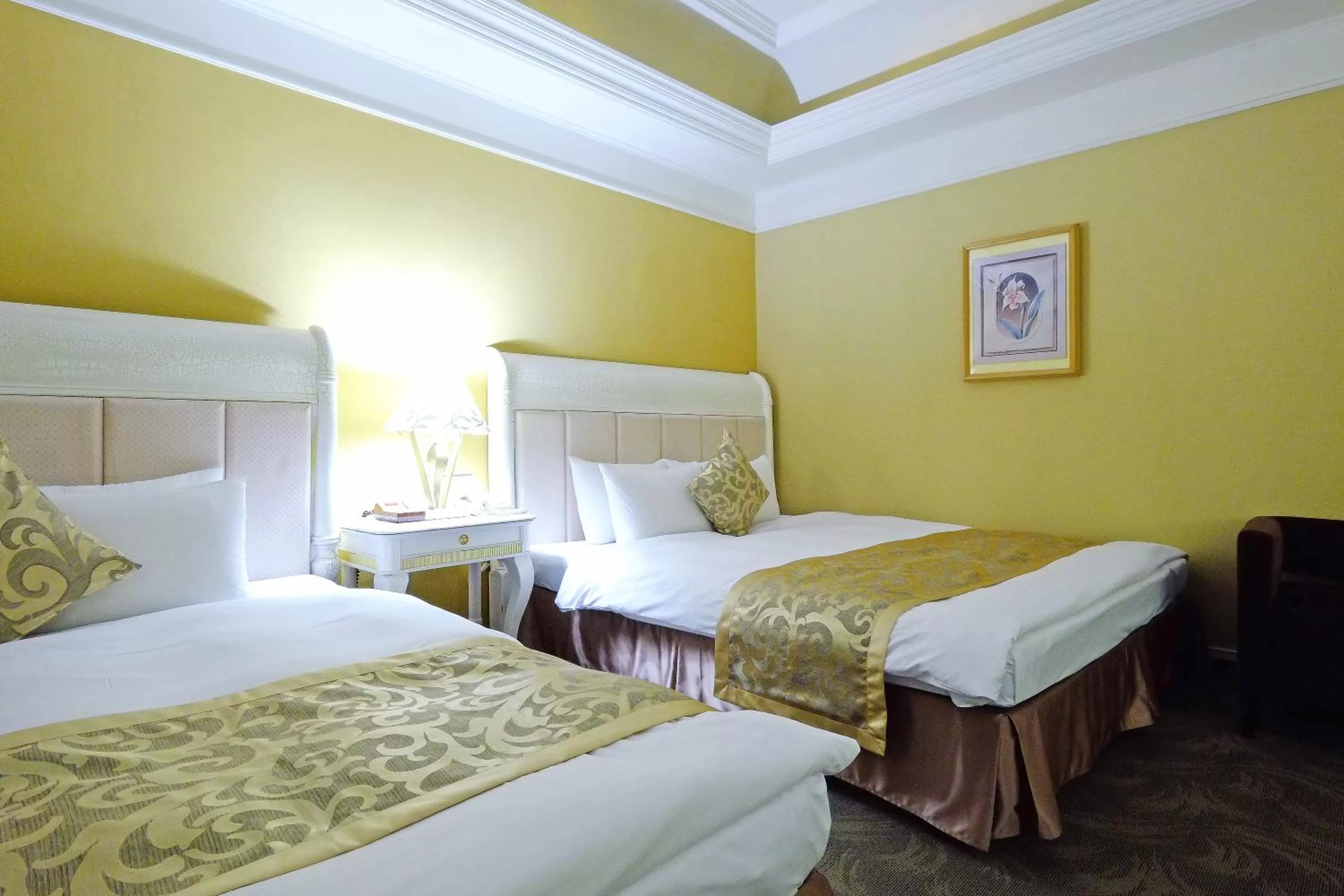 Photo of the whole room, Bed in F Hotel - Taichung