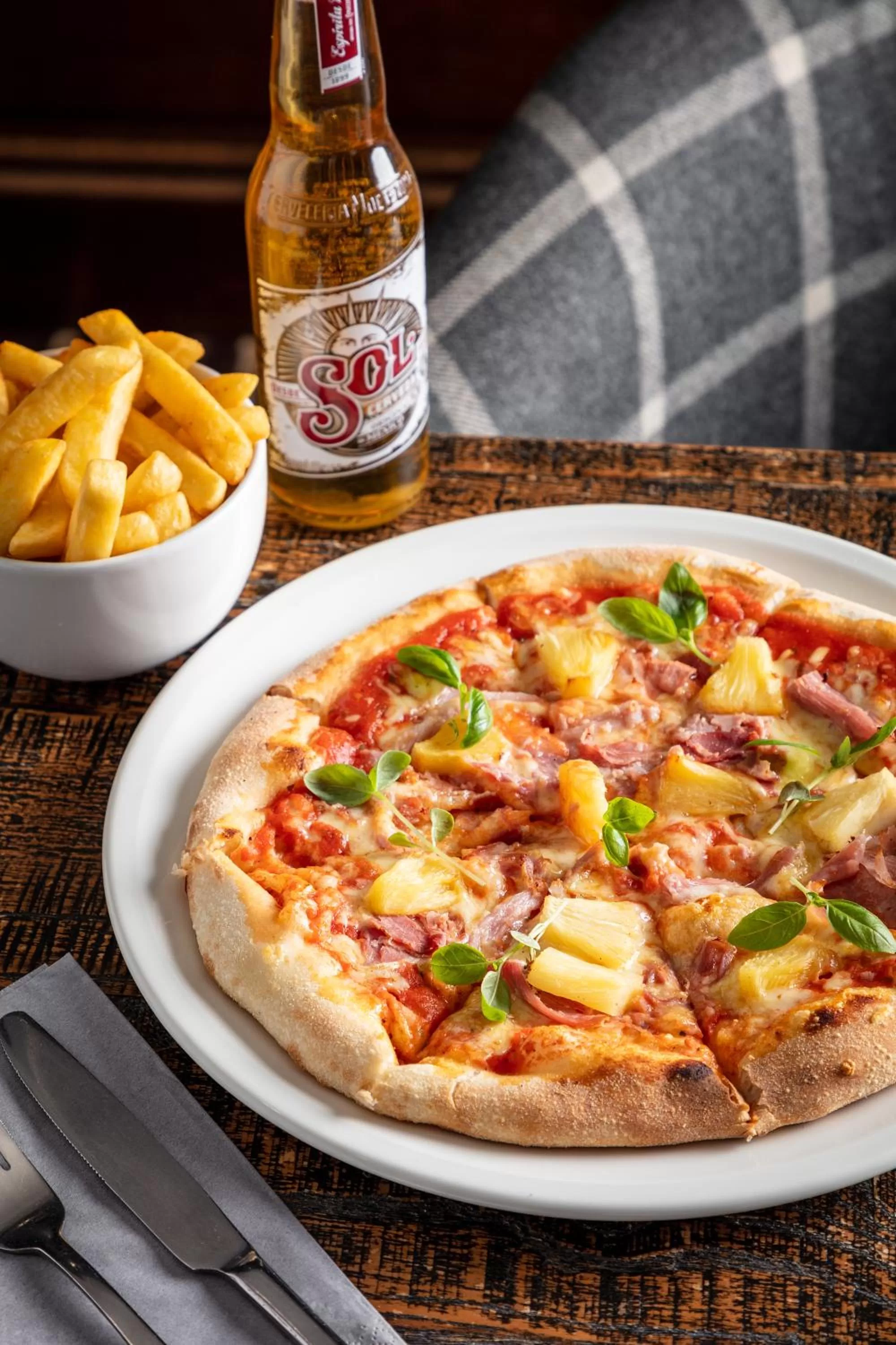 Food and drinks in The Lodge @ Carus Green