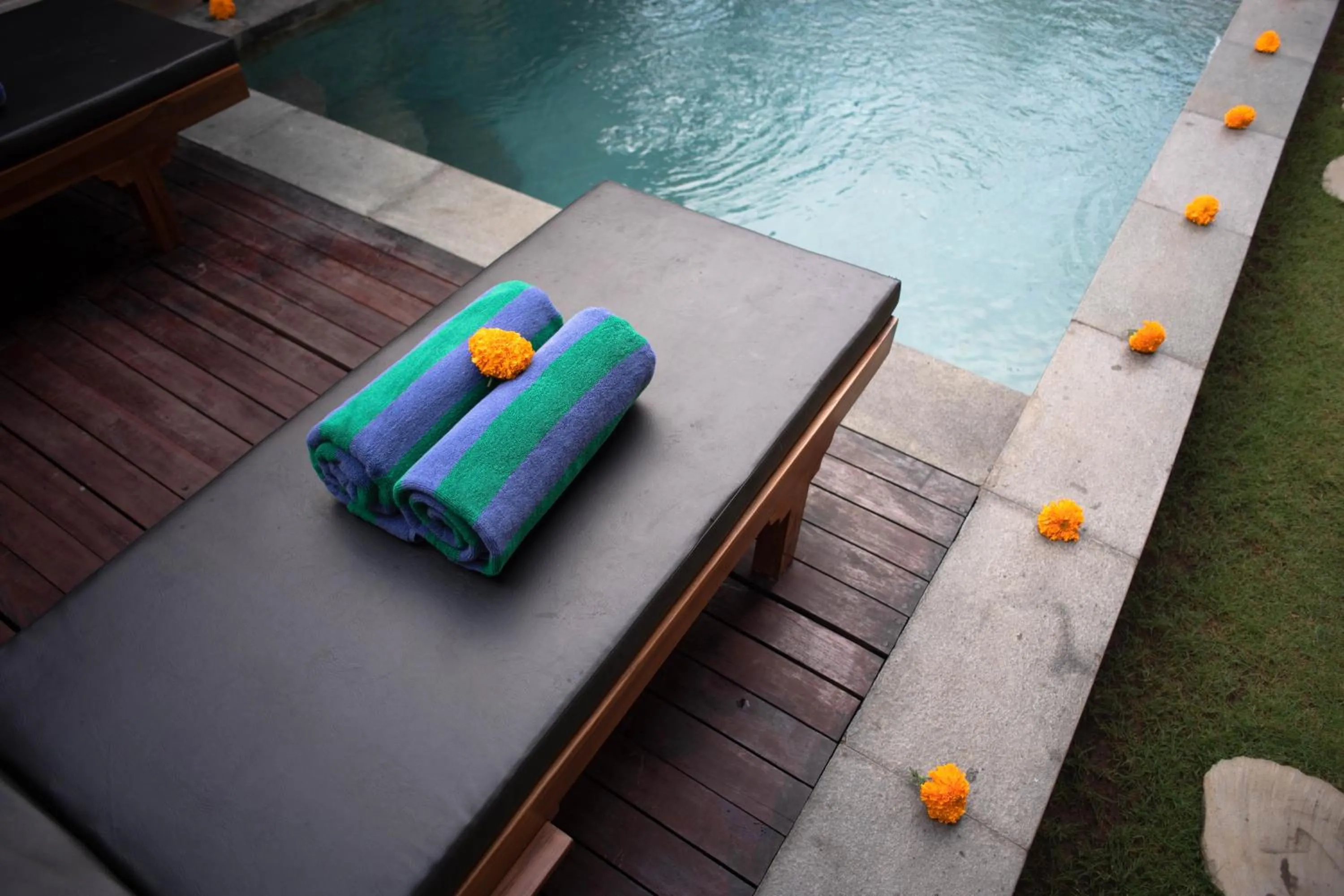 Swimming pool in Suparsa's Homestay