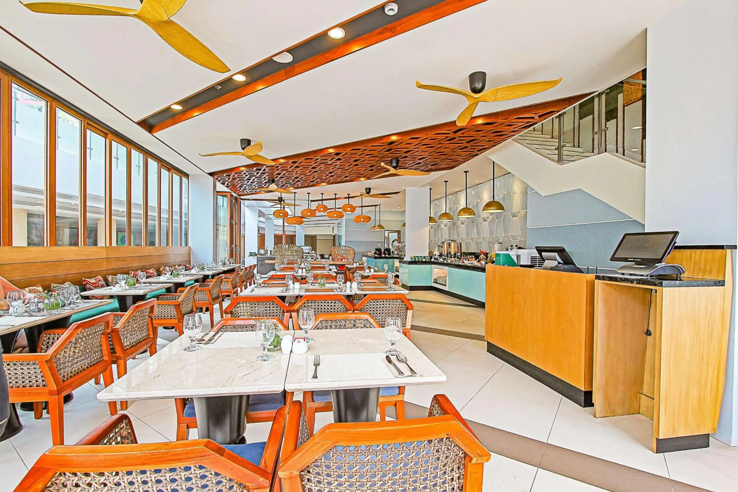 Restaurant/places to eat in Best Western Plus The Ivywall Resort-Panglao