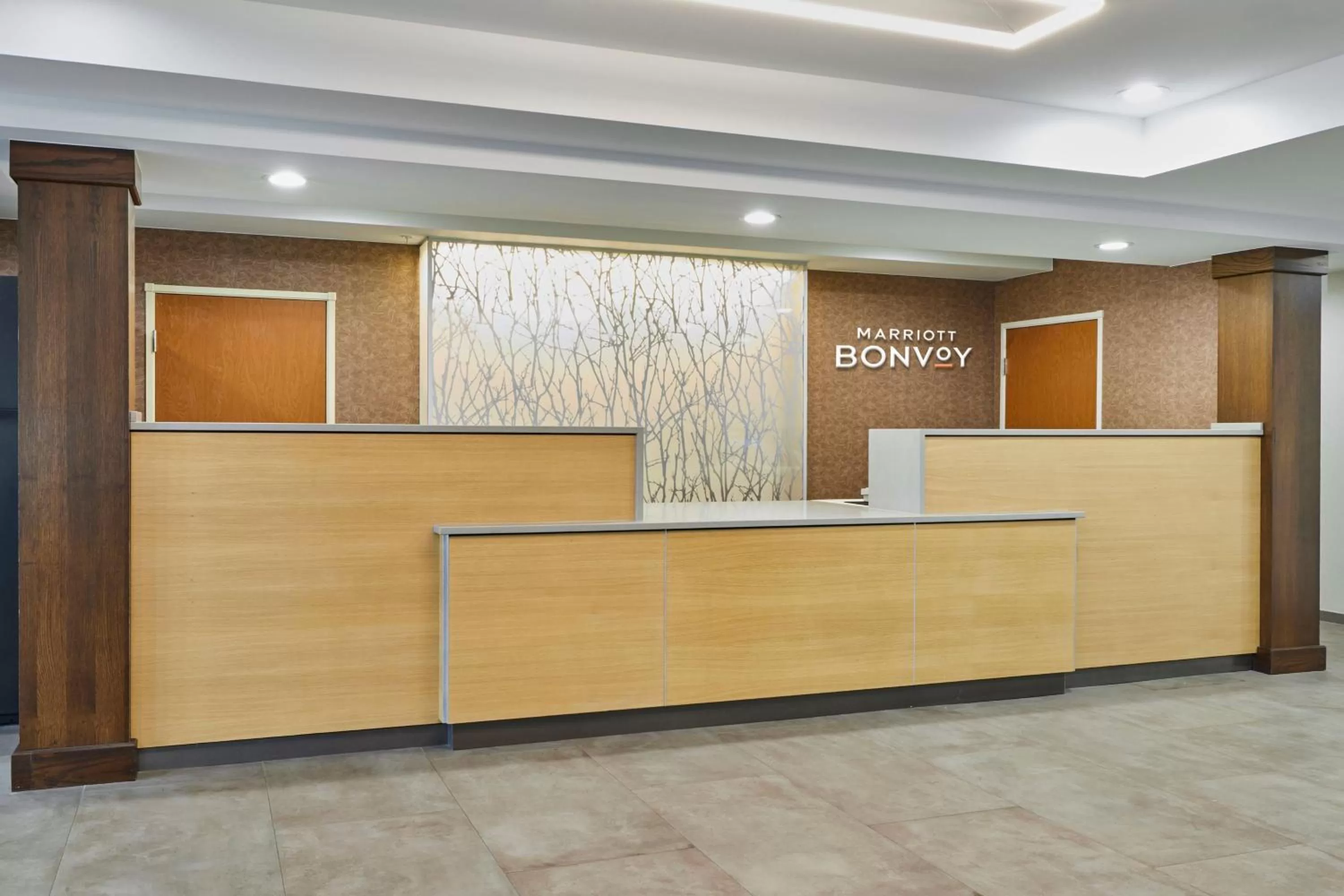 Lobby or reception in Fairfield Inn & Suites Burlington