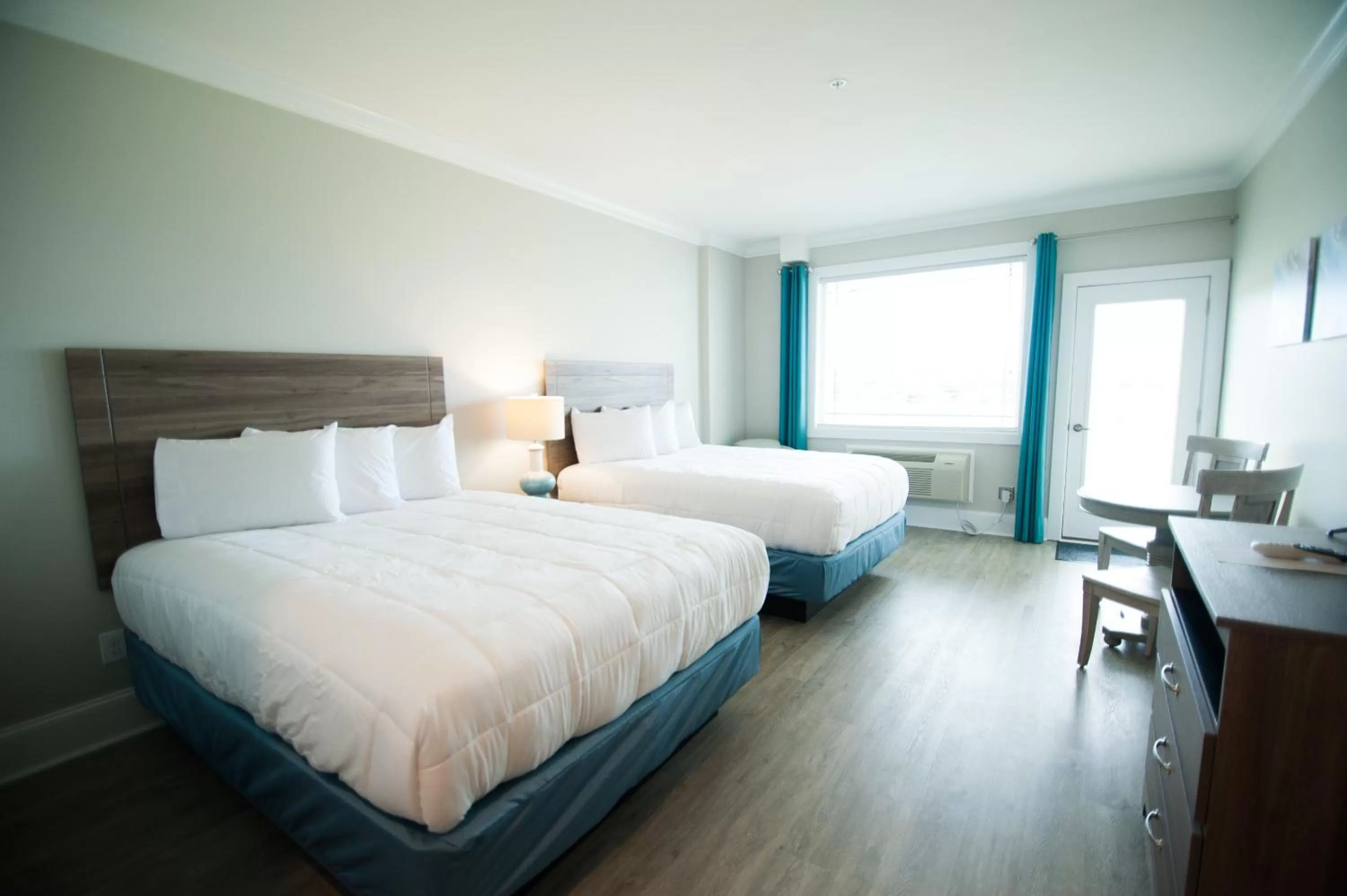 Bedroom, Bed in Islander Hotel & Resort