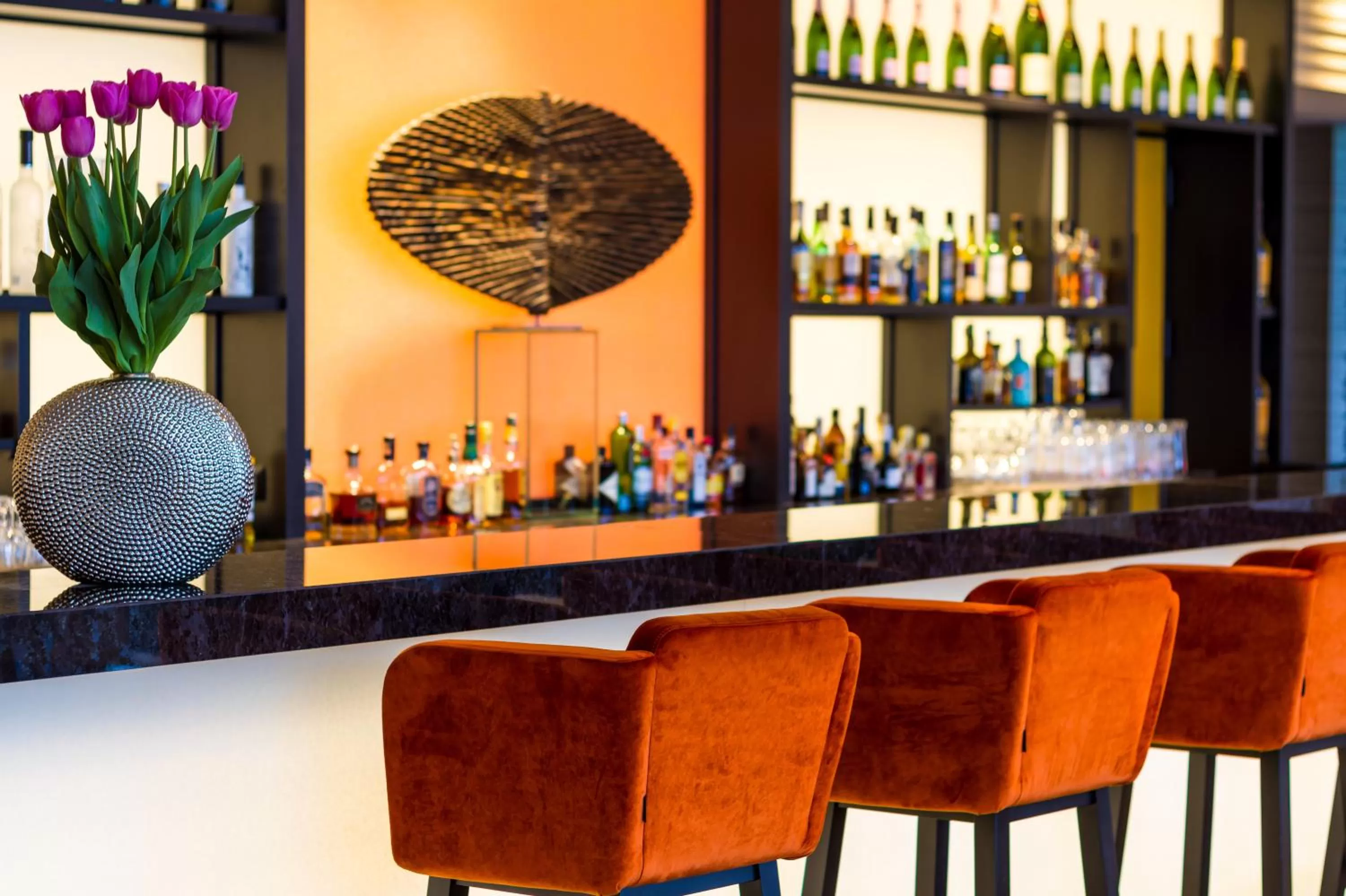 Lounge or bar in Sofitel Warsaw Victoria