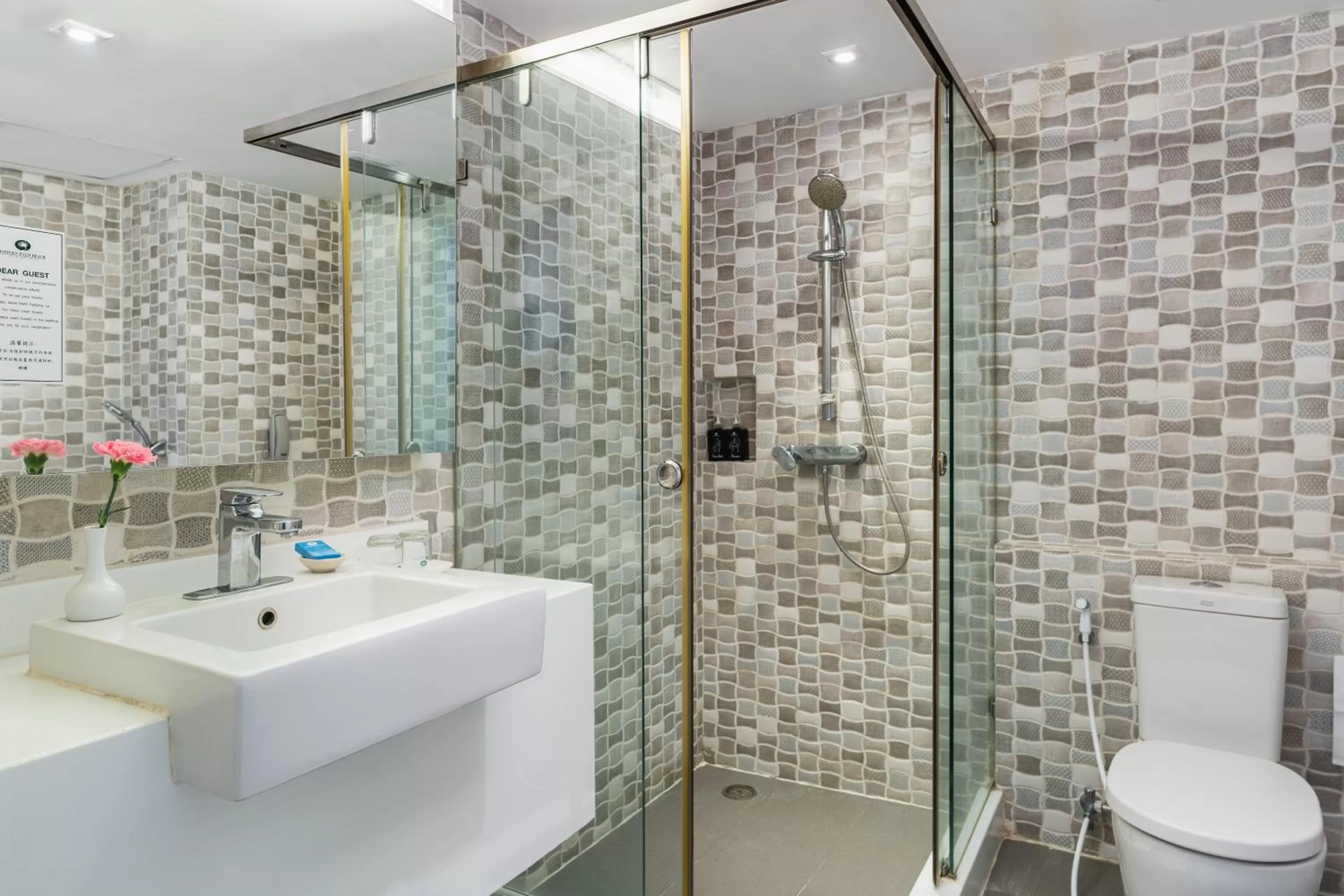 Jomtien Palm Beach Hotel and Resort