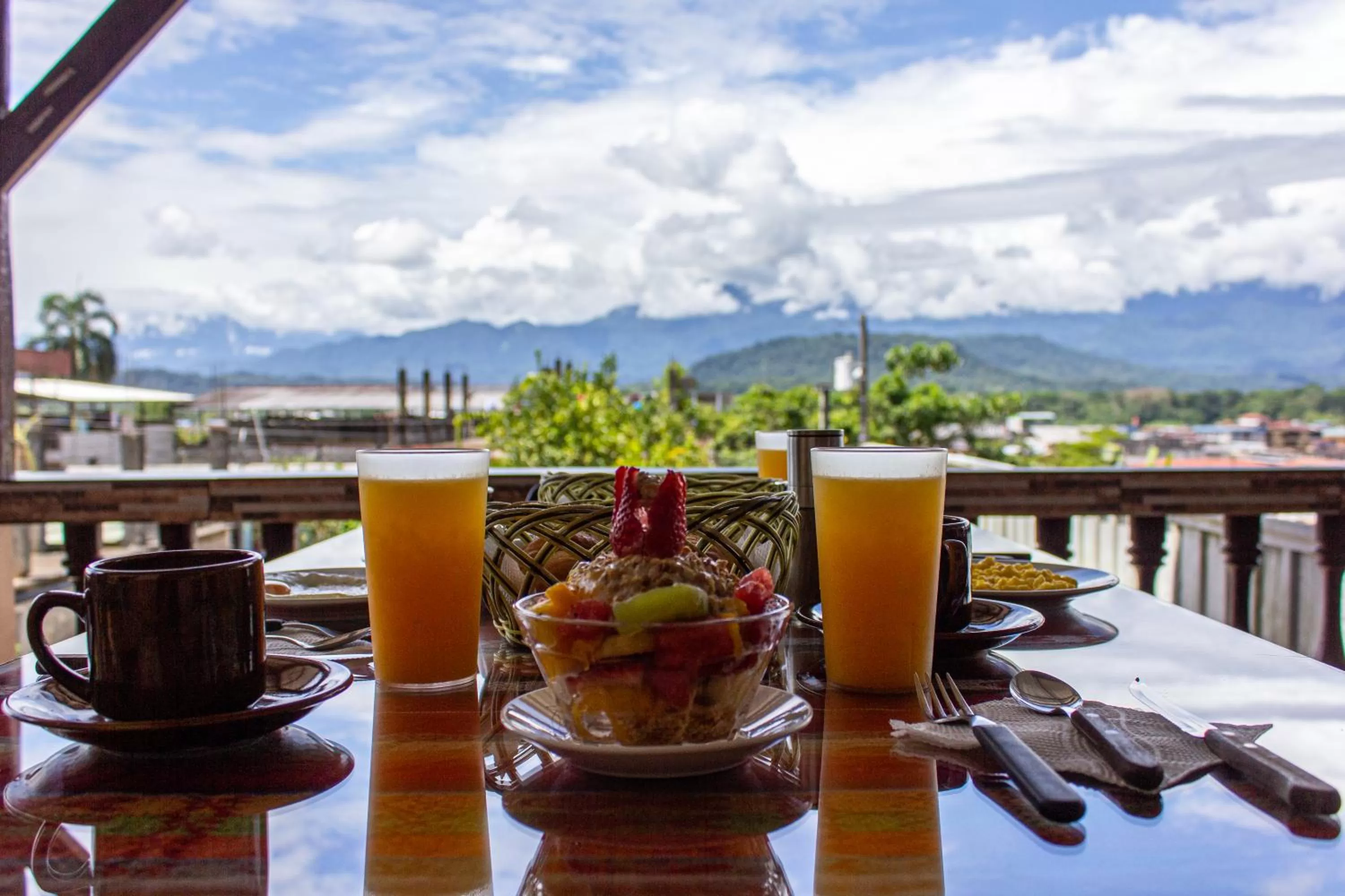 Breakfast in Hostal Limoncocha