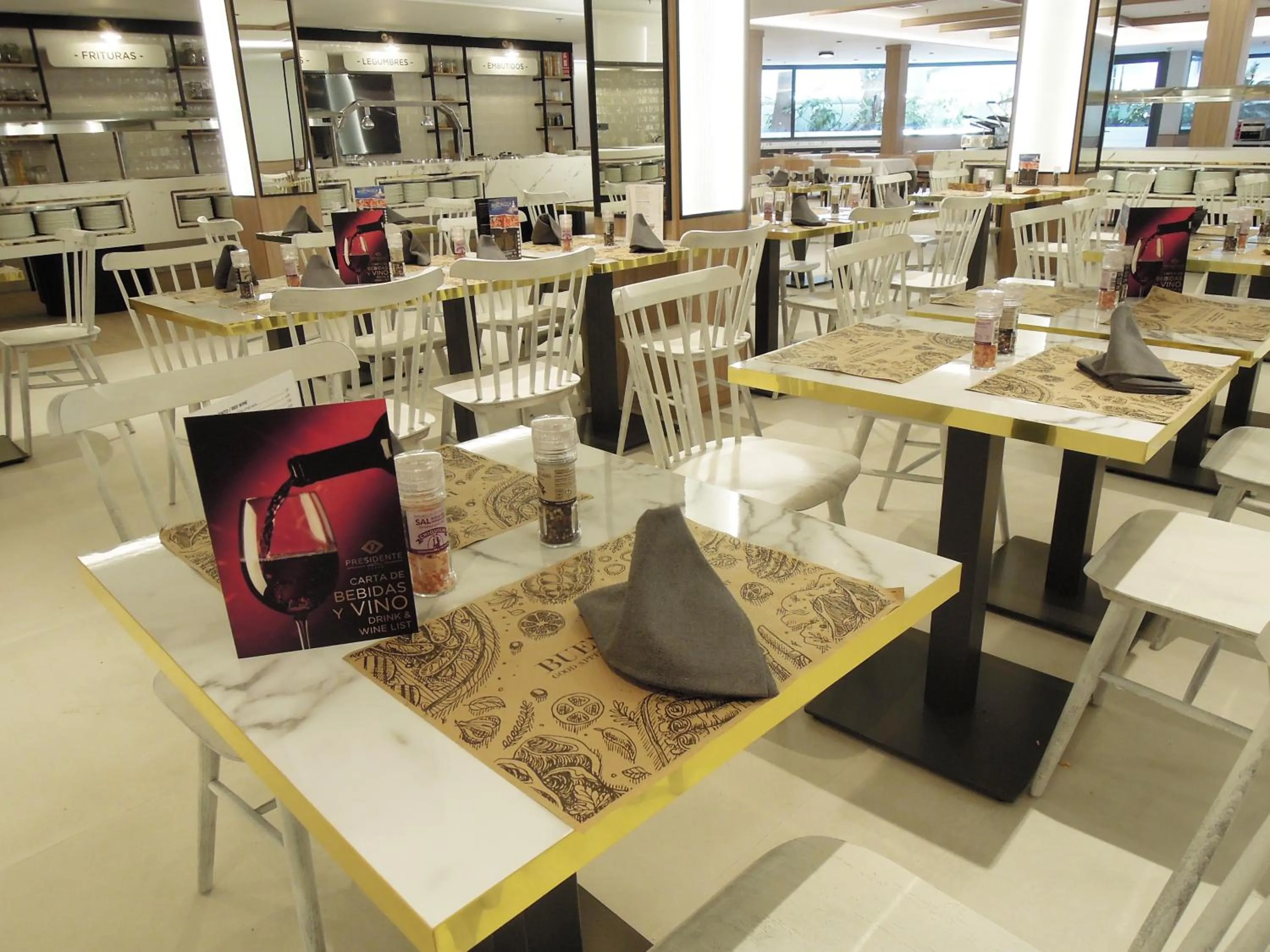 Restaurant/places to eat in Hotel Presidente 4 sup