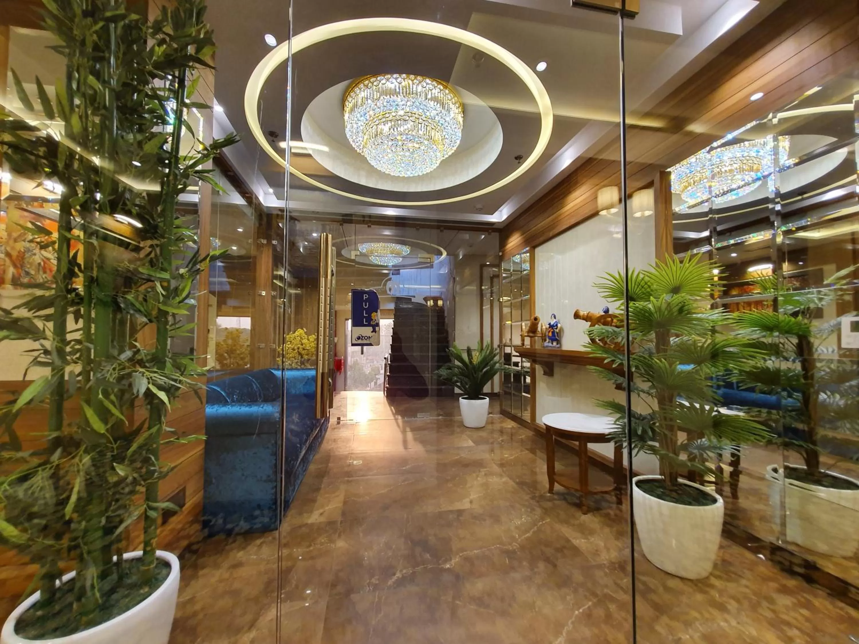 Hotel Makhan Residency