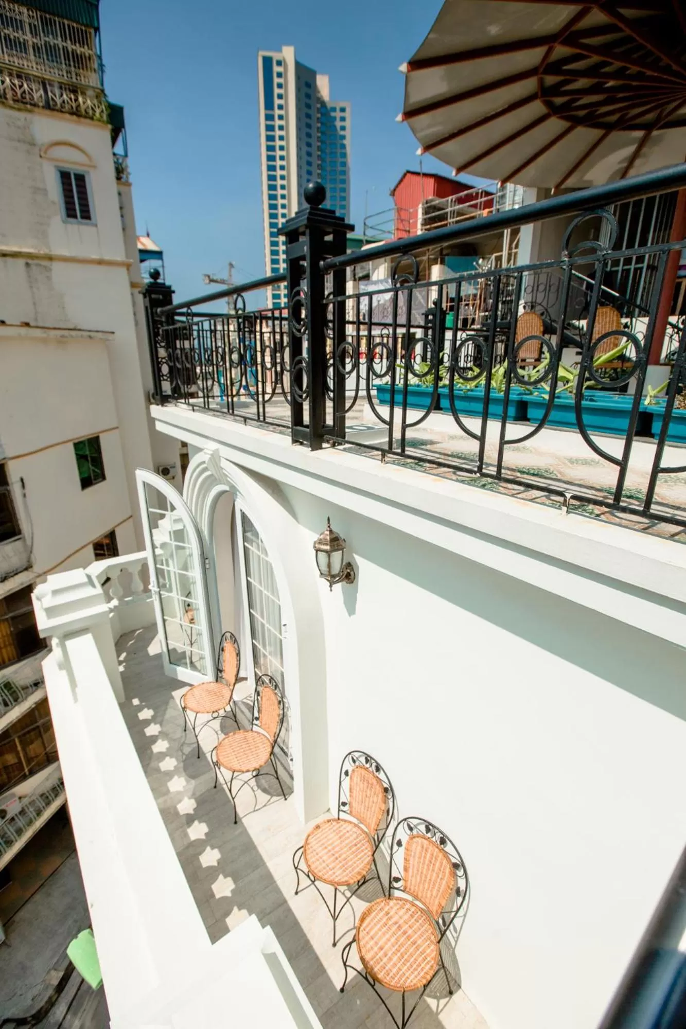 Balcony/Terrace in HaLong Starlight Inn & Travel