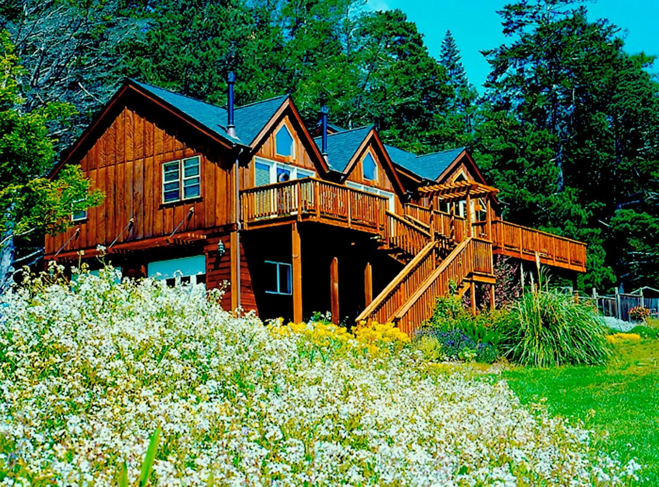 Property building in Inn at Schoolhouse Creek