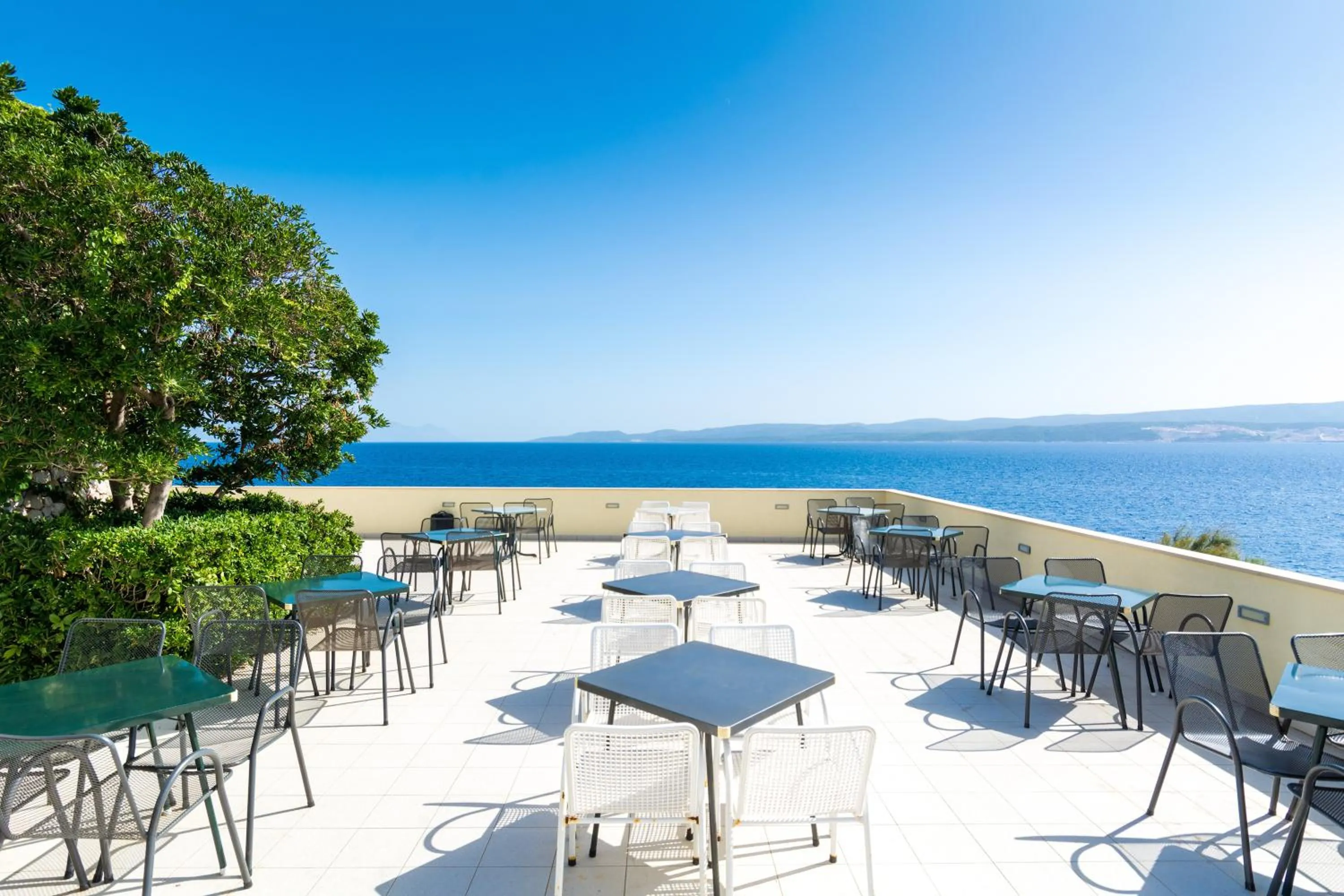 Restaurant/places to eat in Sagitta All inclusive light