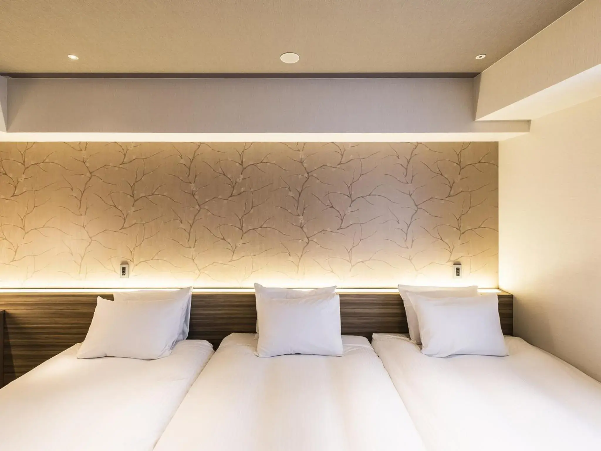 Standard Triple Room - Non-Smoking in El Inn Kyoto Standard Triple Room - Non-Smoking in El Inn Kyoto