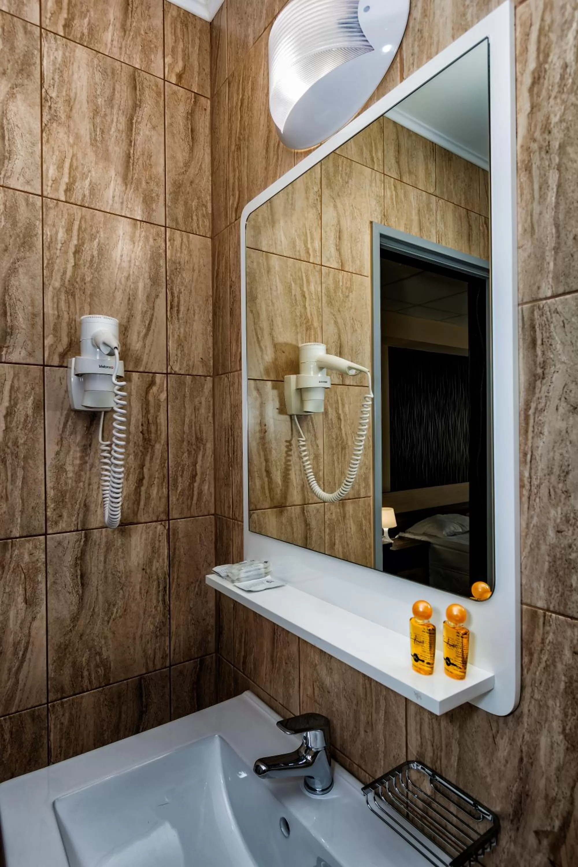 Bathroom in Hotel City