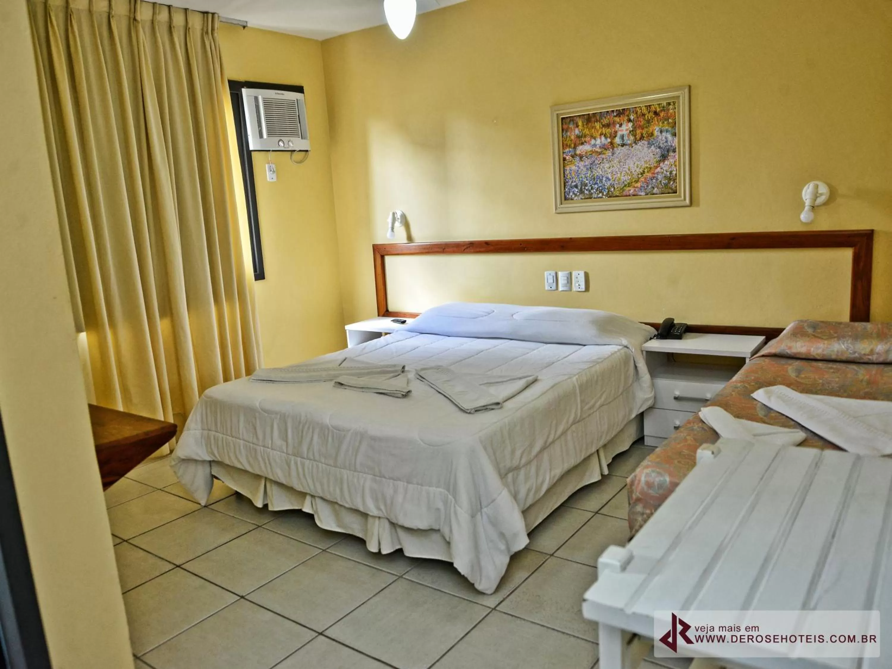 Photo of the whole room, Bed in De Rose Palace Hotel