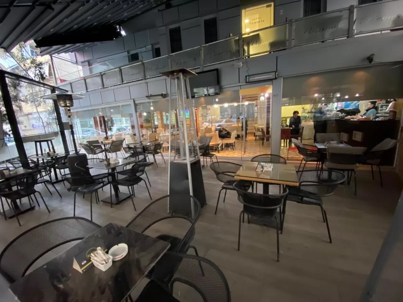 Restaurant/Places to Eat in Hotel Piemonte