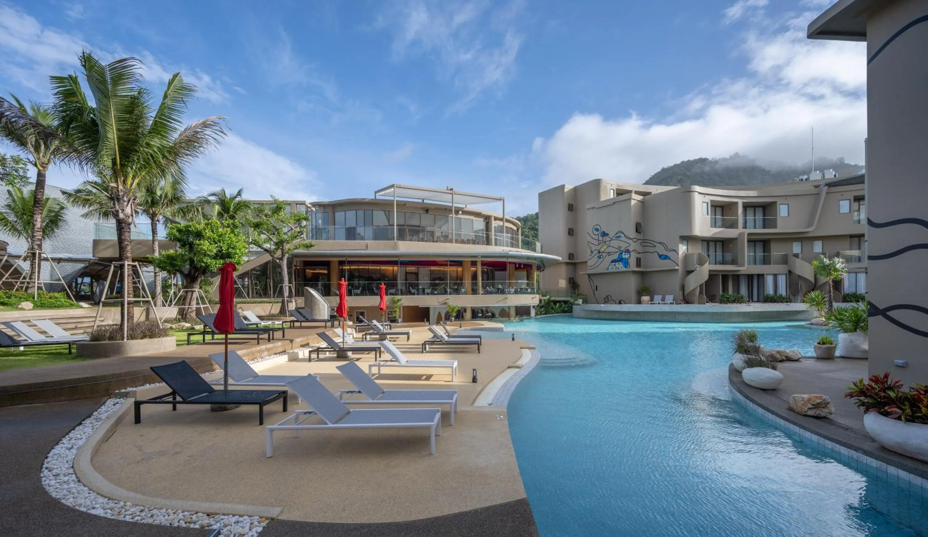 Swimming pool in Metadee Concept Hotel