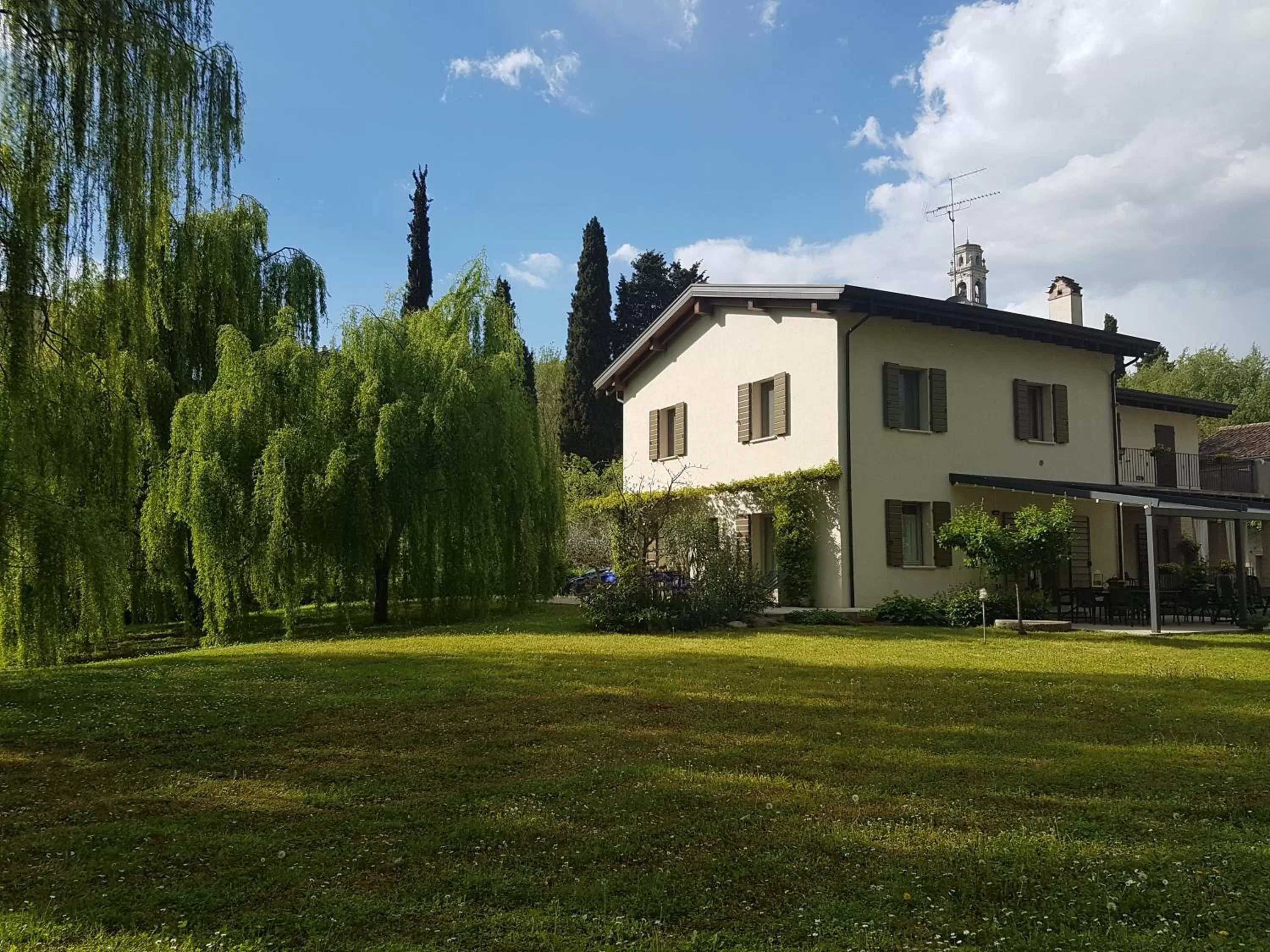 Property building in L'Isolo b&b e case vacanza