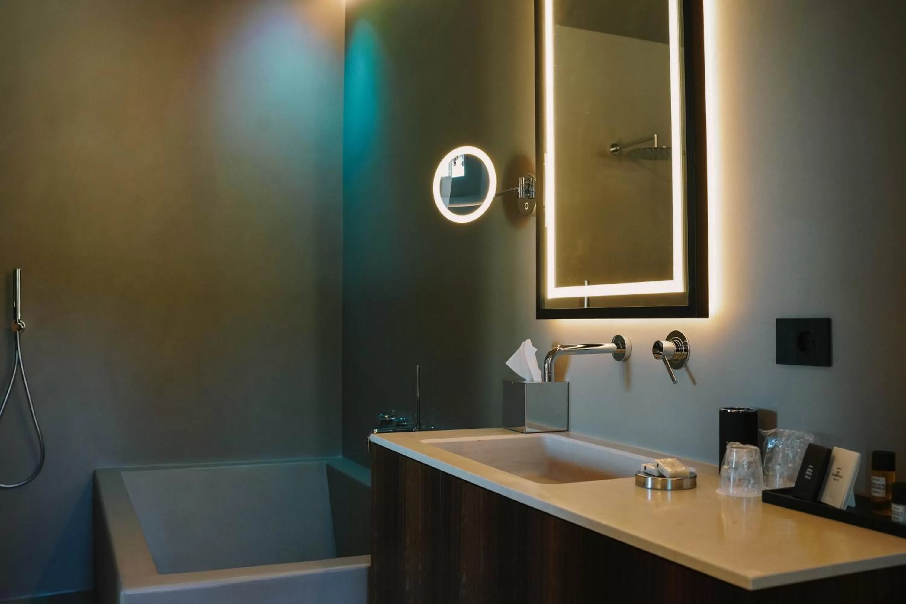 Bathroom in Essenza Relais Contemporaneo