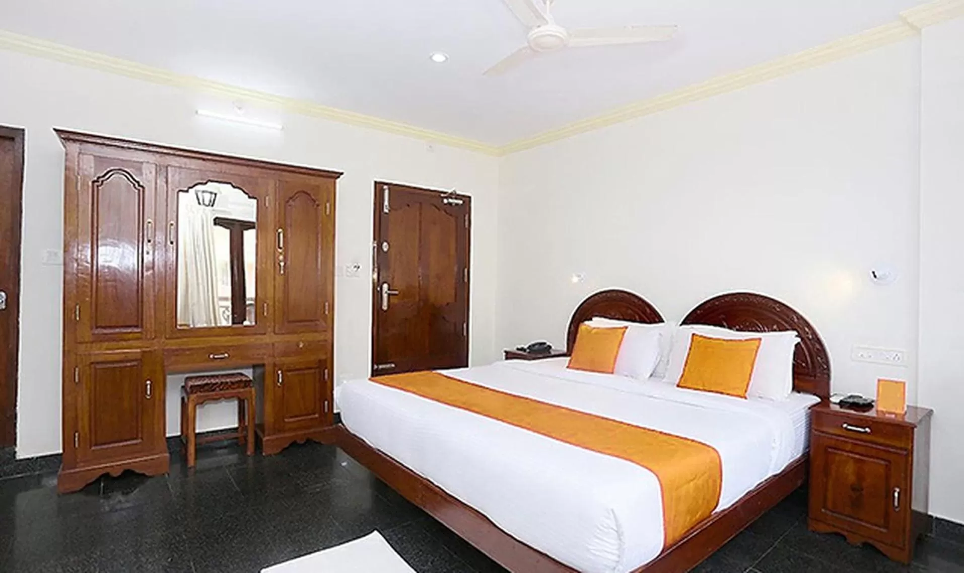 Seating area, Bed in FabHotel Wateredge Beach Resort