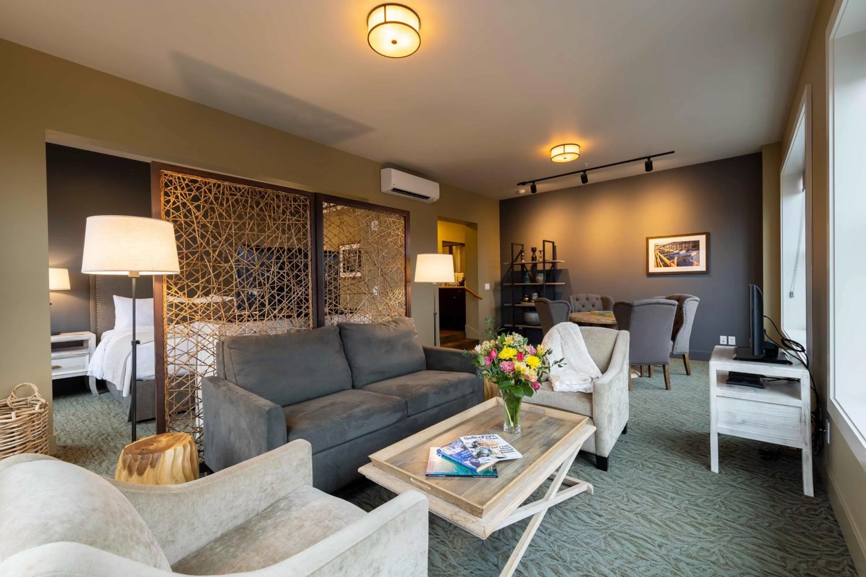 Photo of the whole room, Lounge/Bar in Inn at Lynden