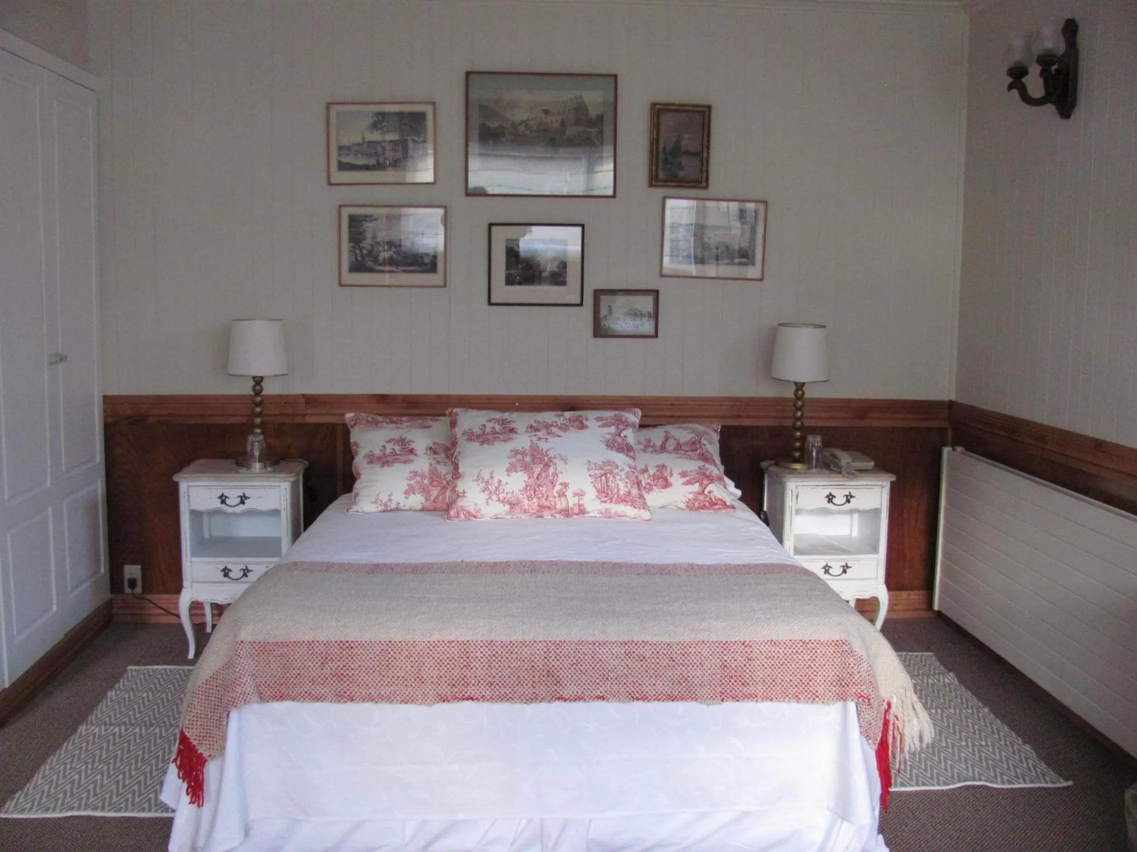 Decorative detail, Bed in Hotel El Ciervo