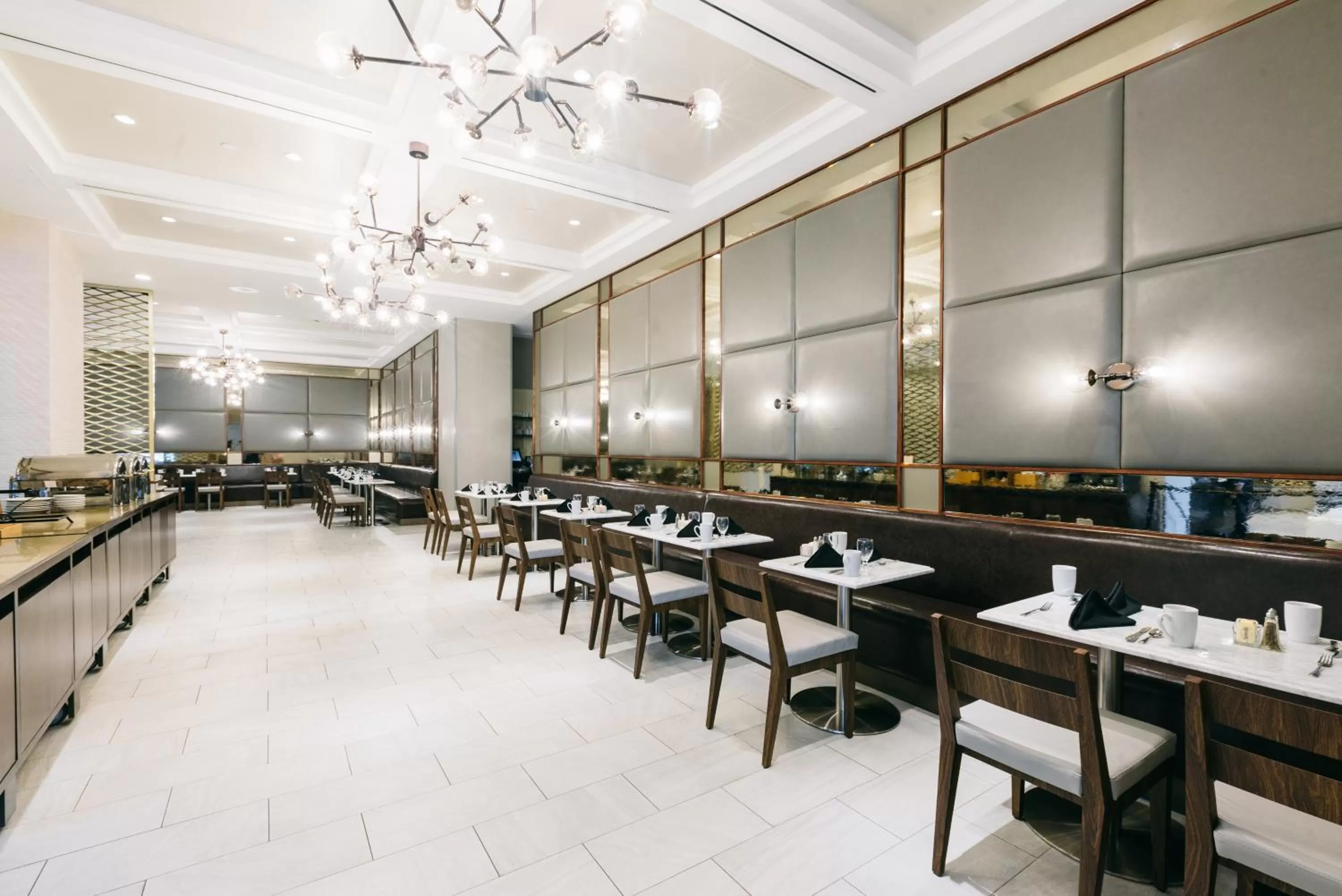 Restaurant/places to eat in APA Hotel Woodbridge