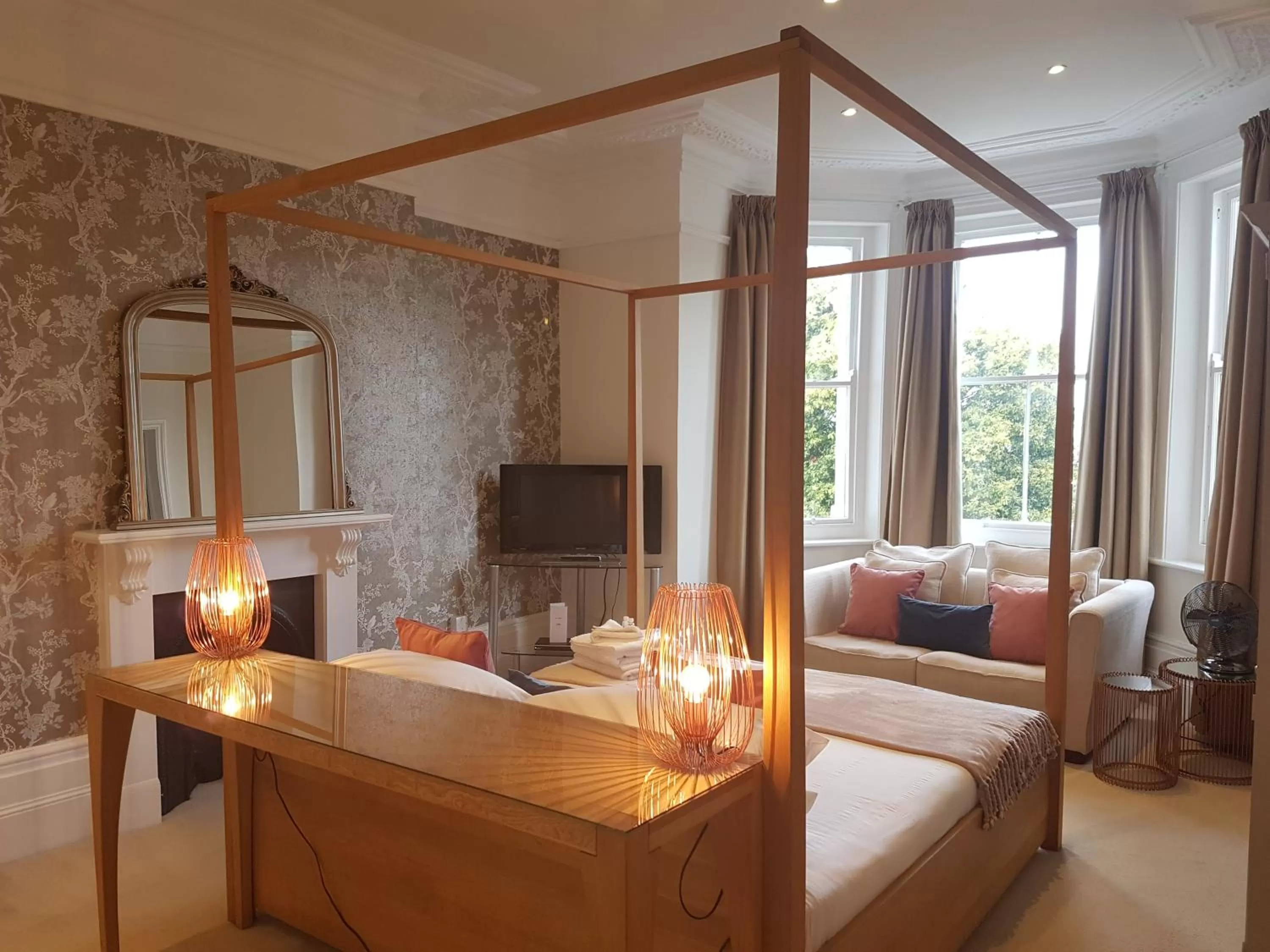 Bed, Seating Area in The Relish