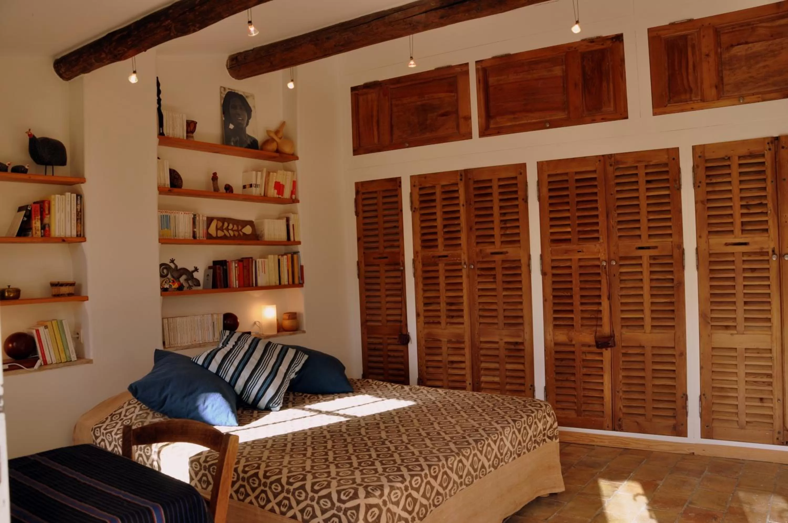 Photo of the whole room in Chambres d'Hotes Domaine des Machottes