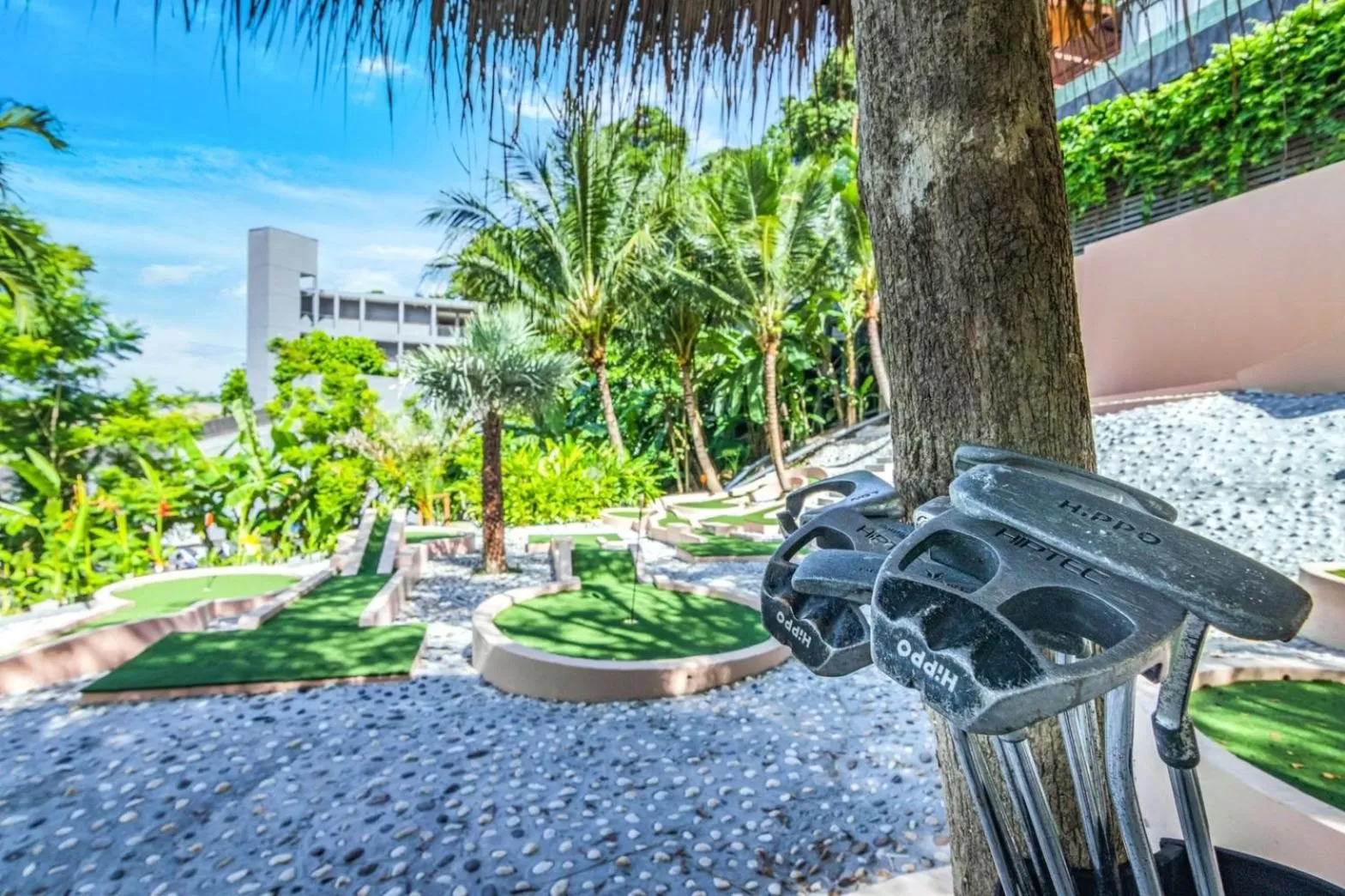 Minigolf in Kalima Resort and Spa