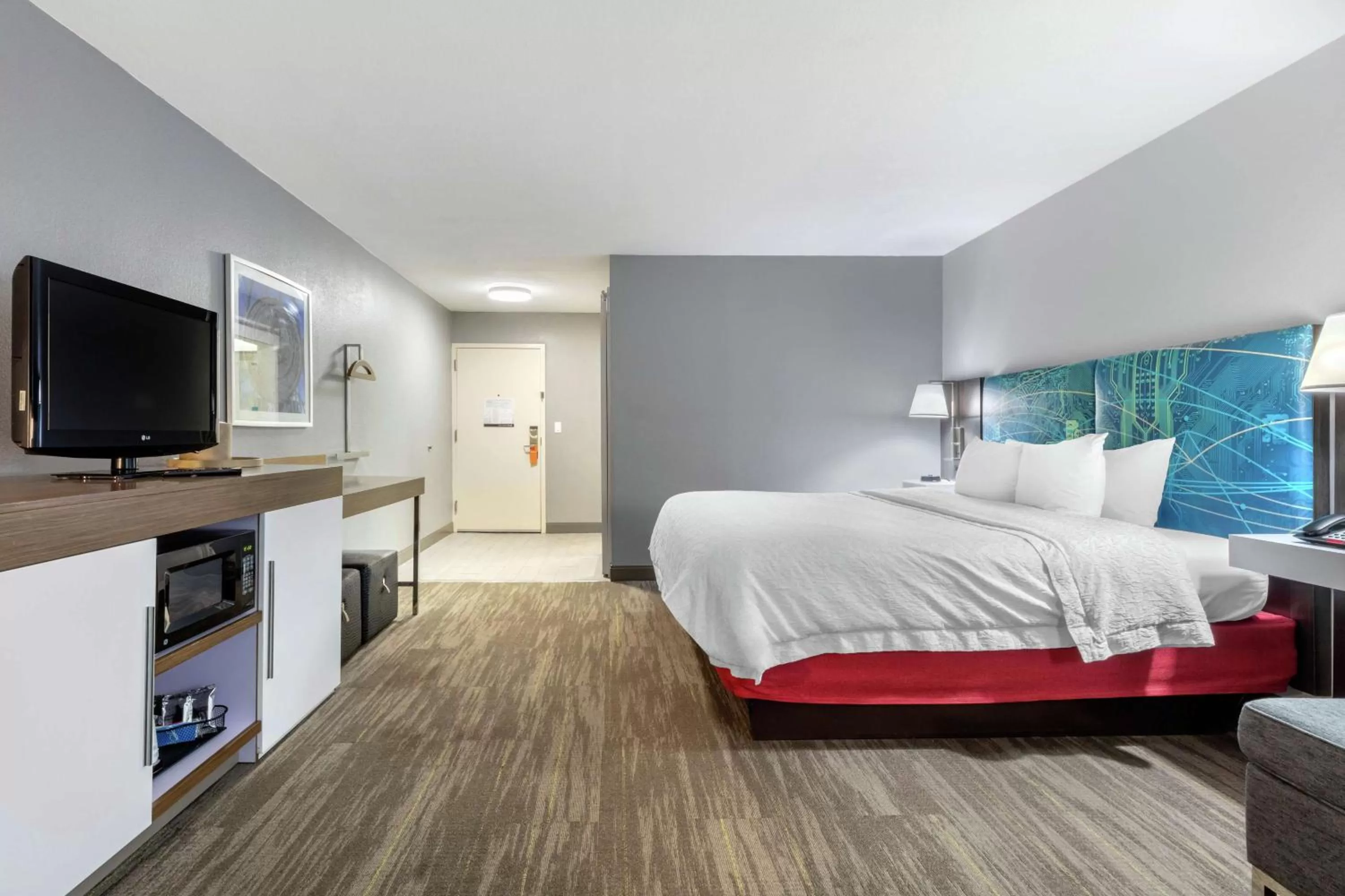 Bedroom, Bed in Hampton Inn Brookhaven