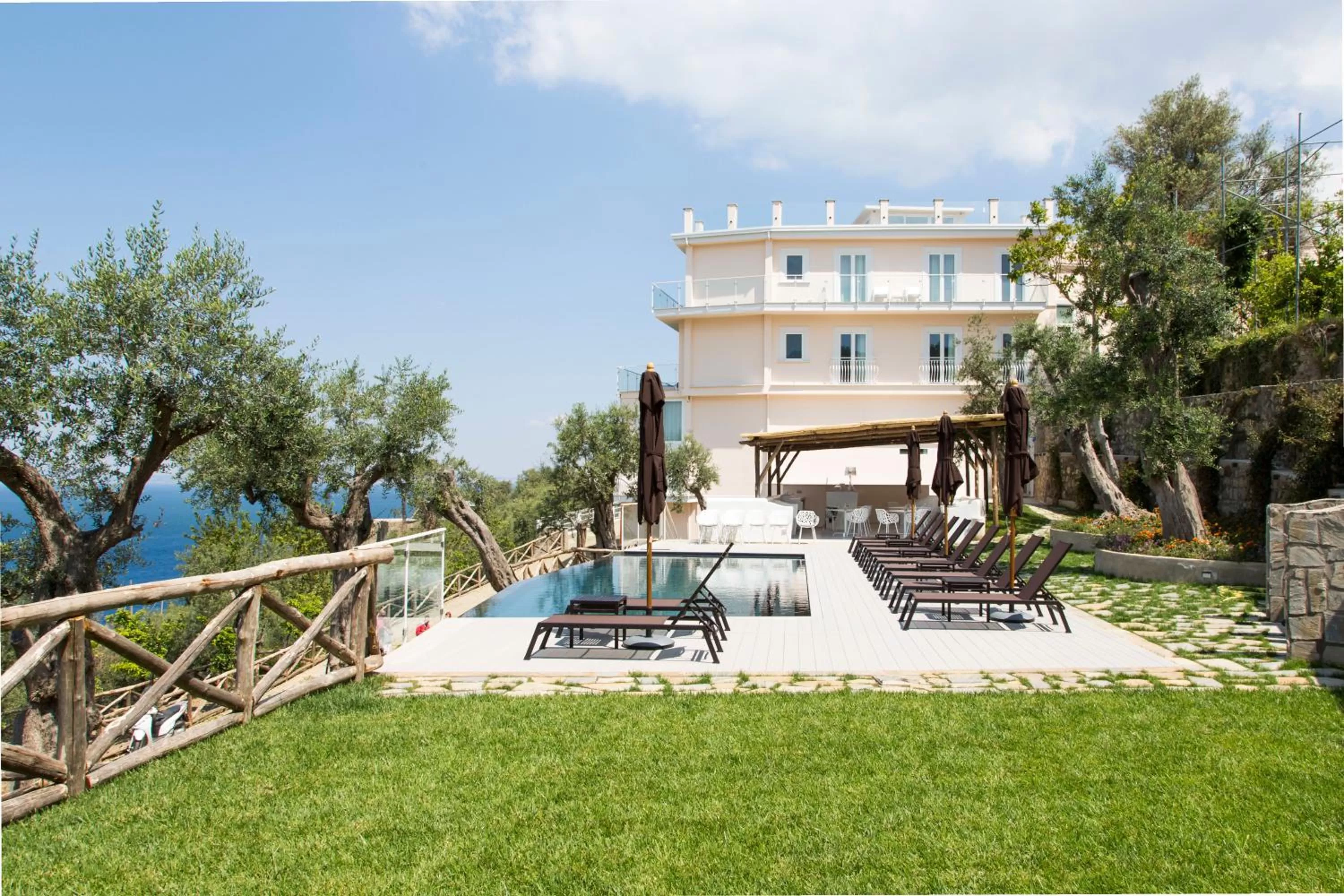 Property building in Villa Fiorella Art Hotel