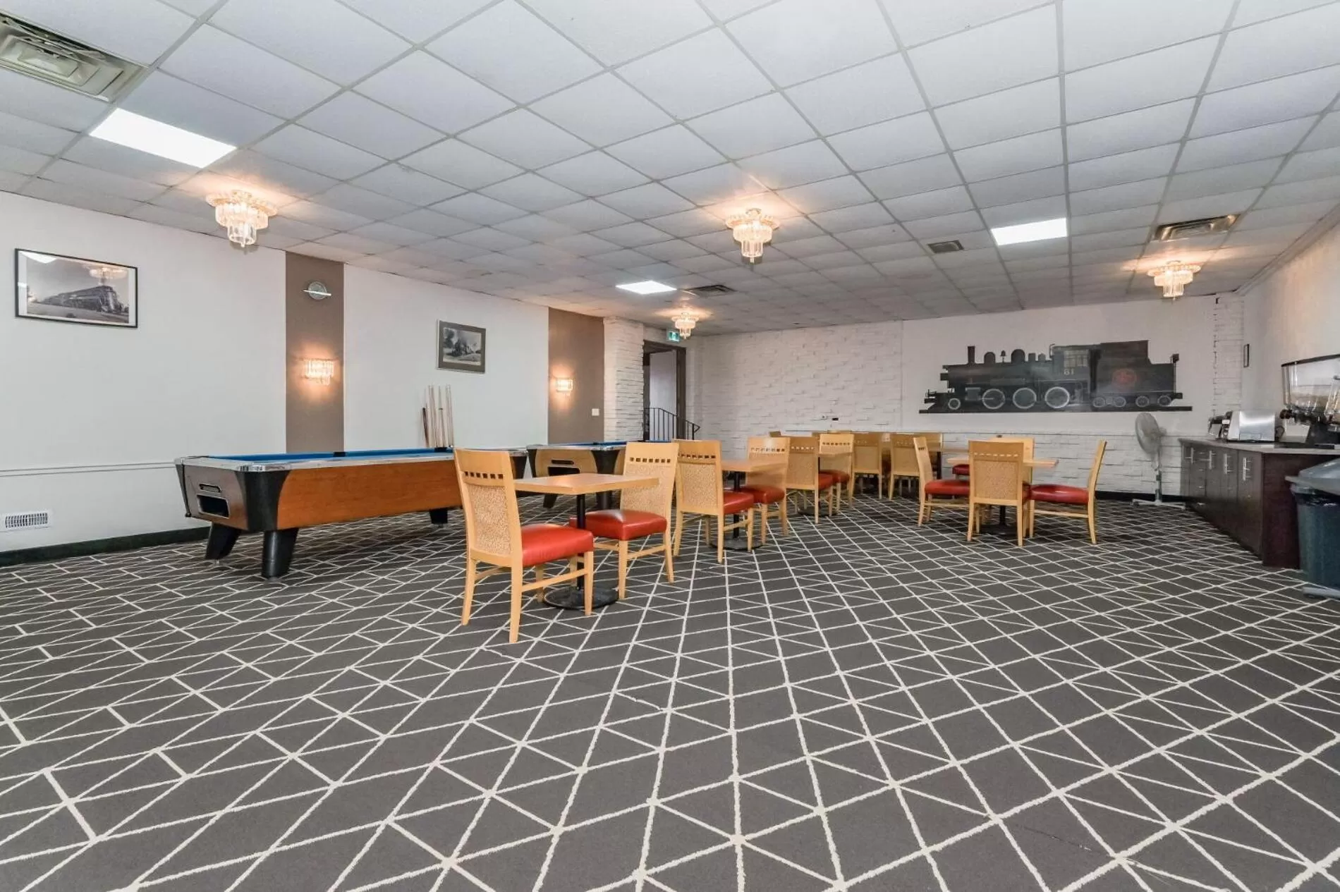 Meeting/conference room in King Hotel