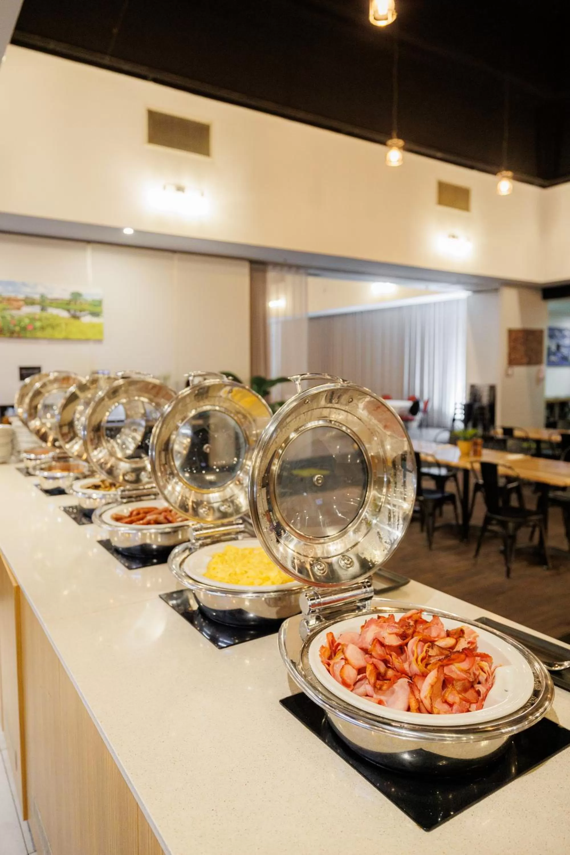 Buffet breakfast in Mercure Kakadu Crocodile