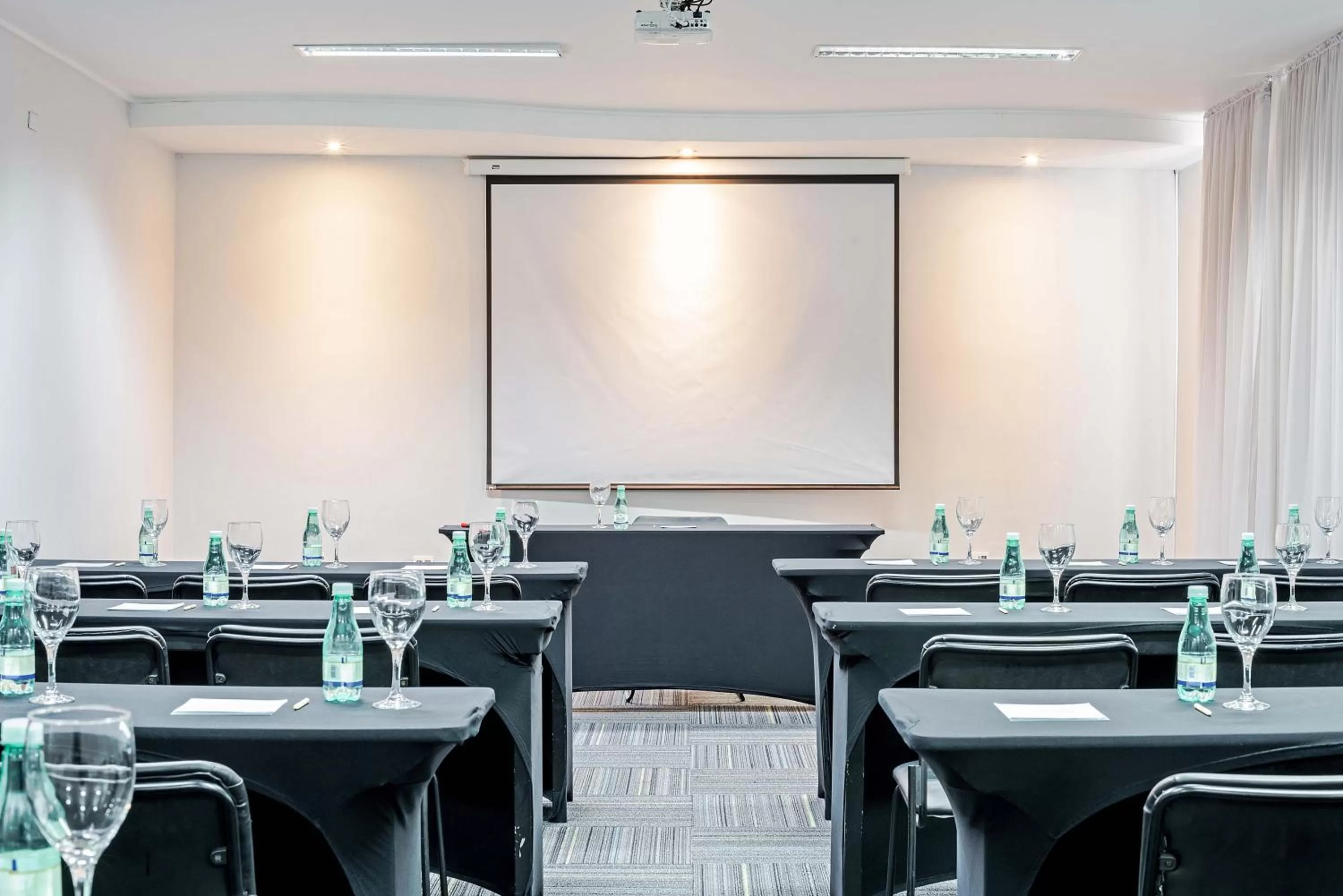 Business facilities in Rede Andrade Braz